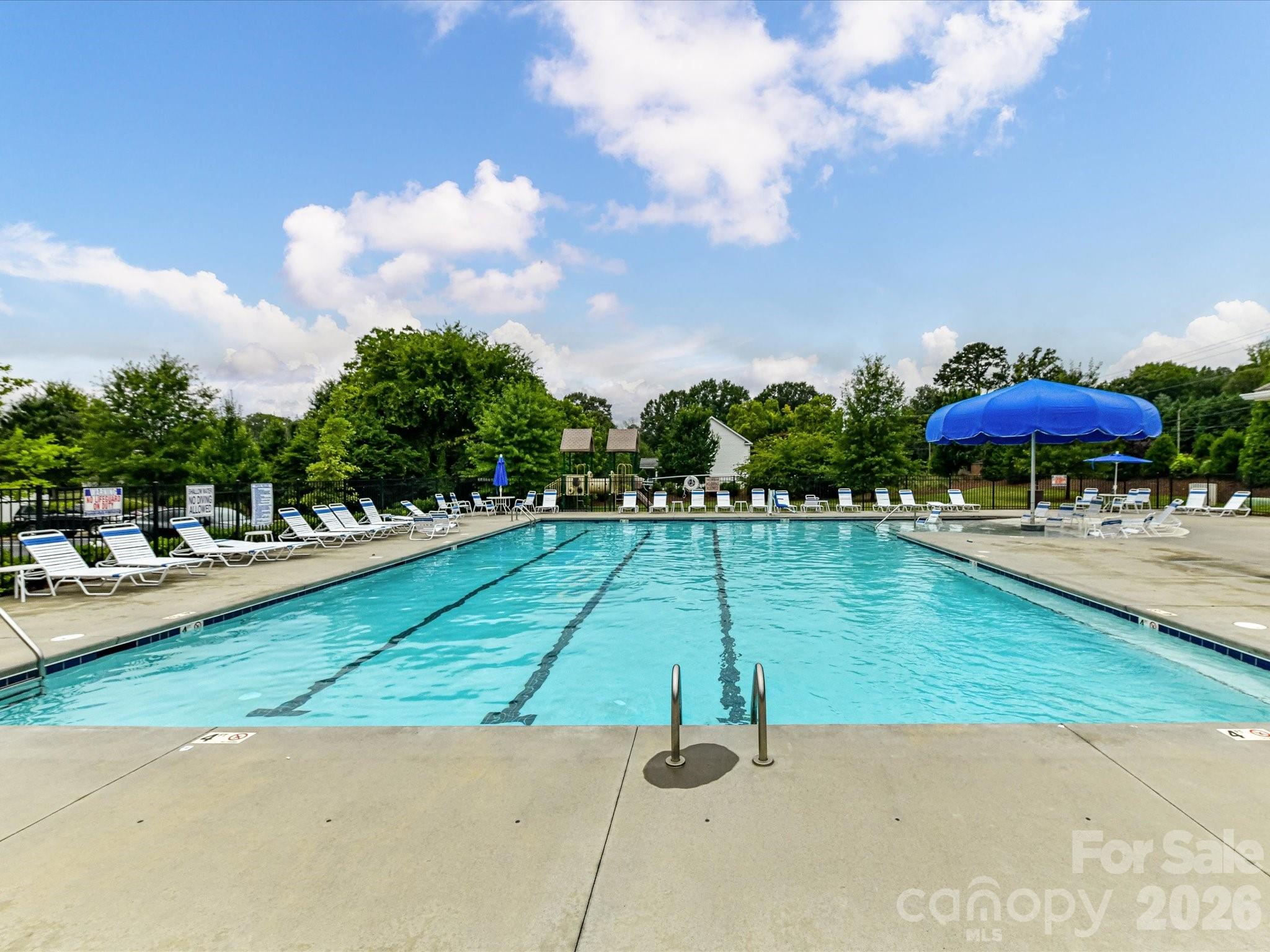 724 Larmore Ave, Charlotte, NC 28216