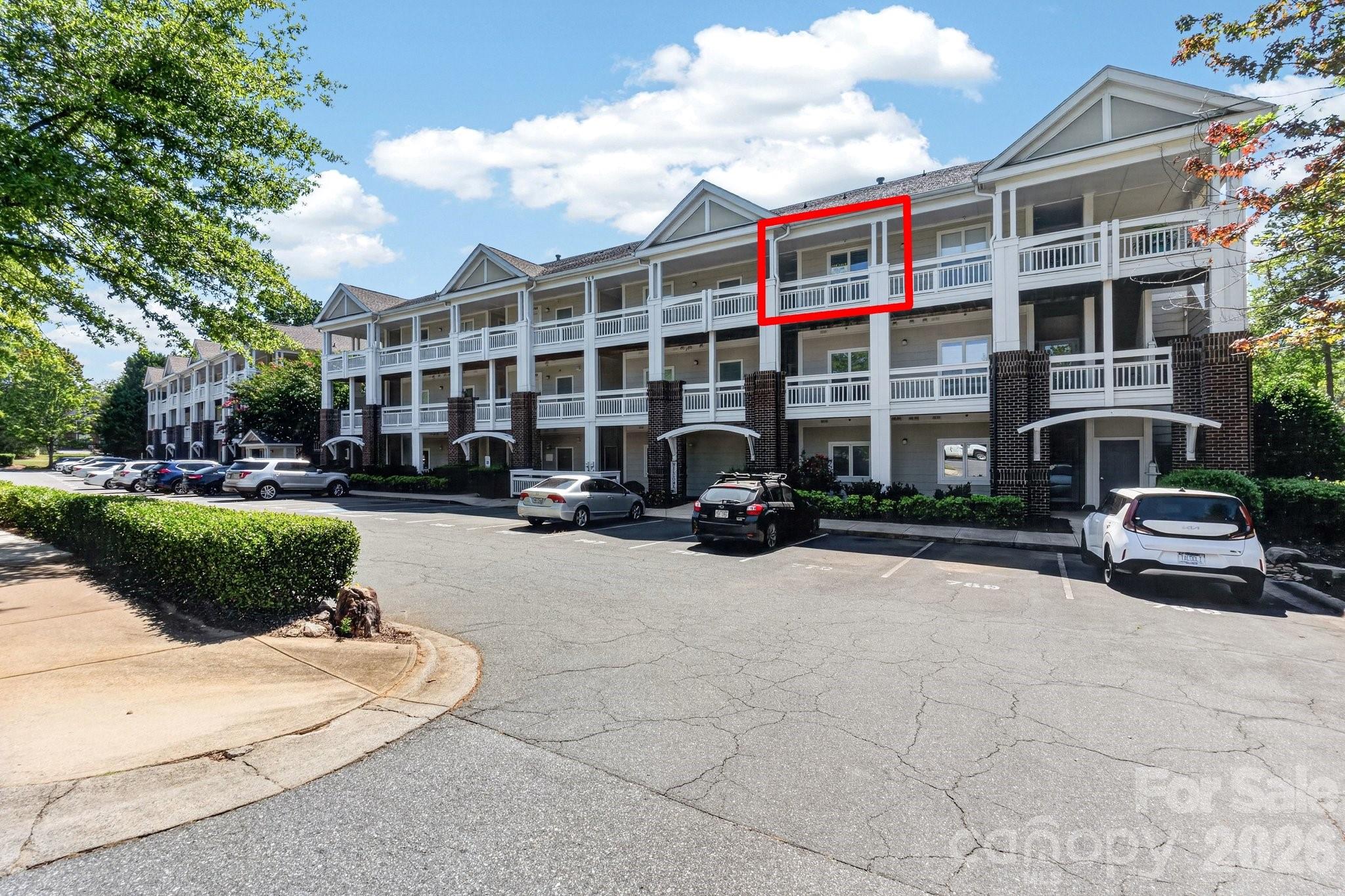 797 Peninsula Dr, Davidson, NC 28036