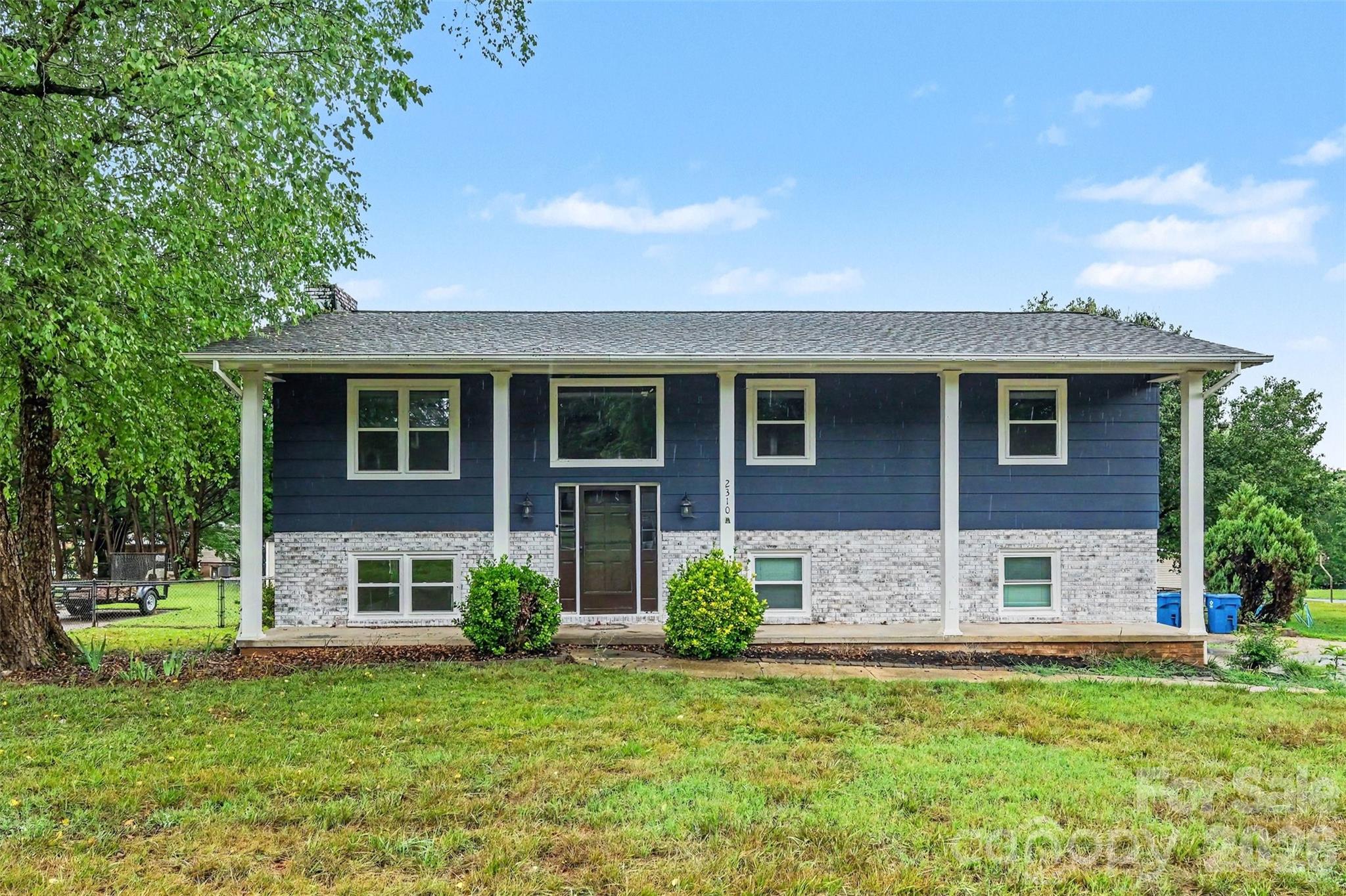2310 24th Ave NE, Hickory, NC 28601