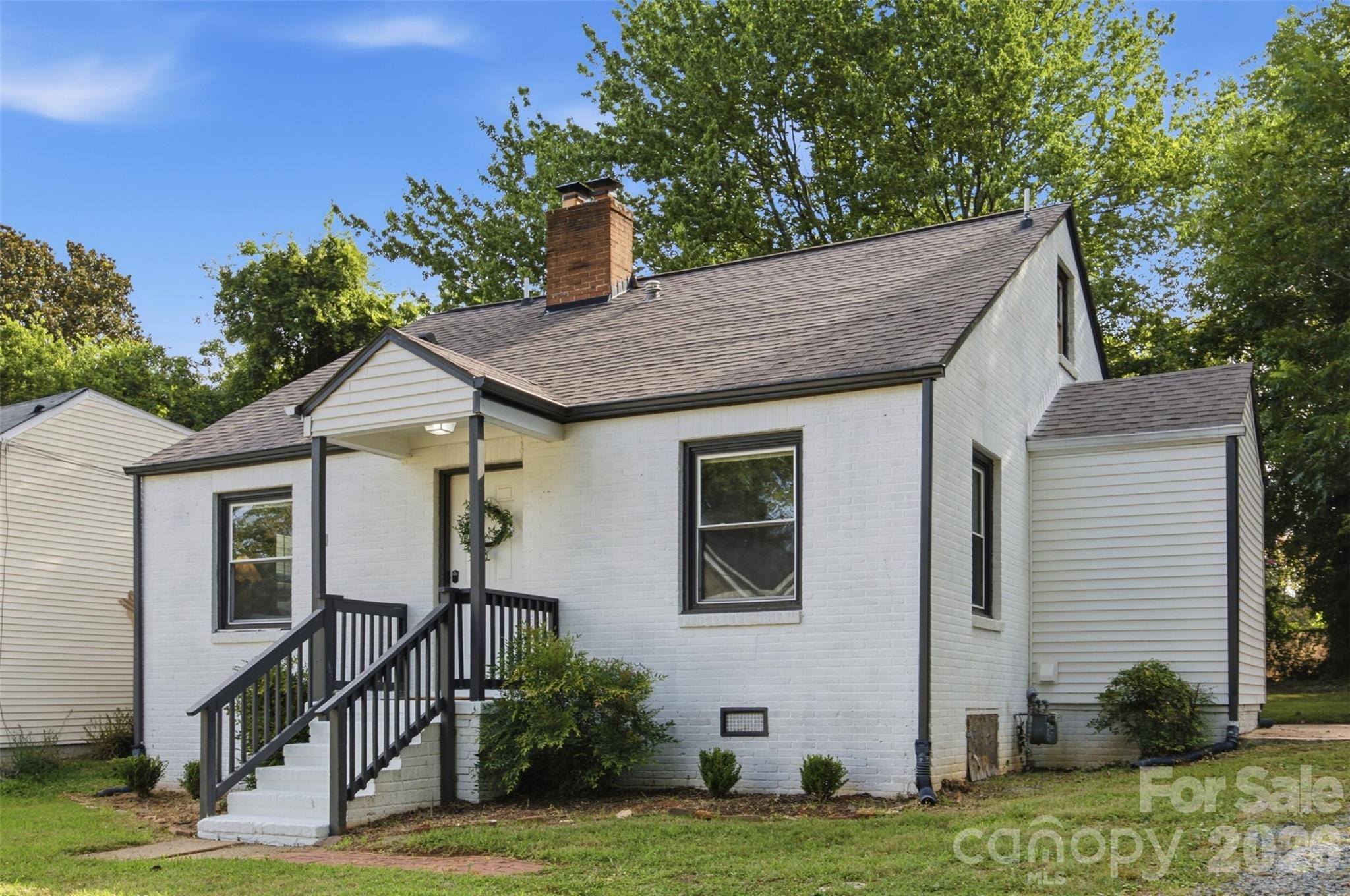2516 Elon St, Charlotte, NC 28208