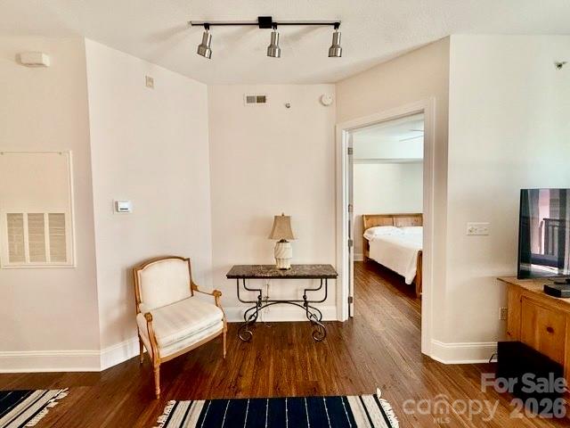 4620 Piedmont Row Dr W #402, Charlotte, NC 28210