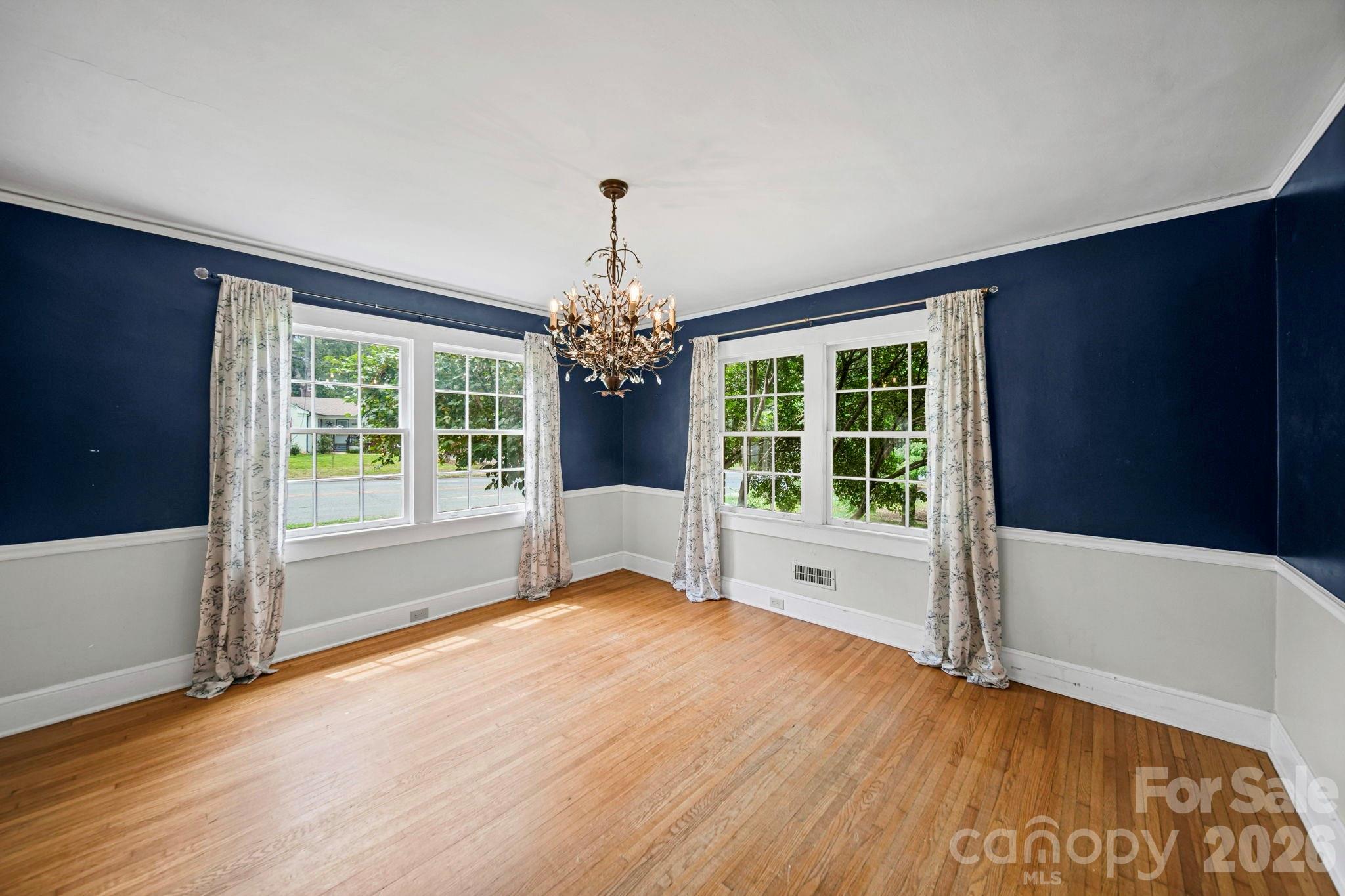 1214 S York St, Gastonia, NC 28052