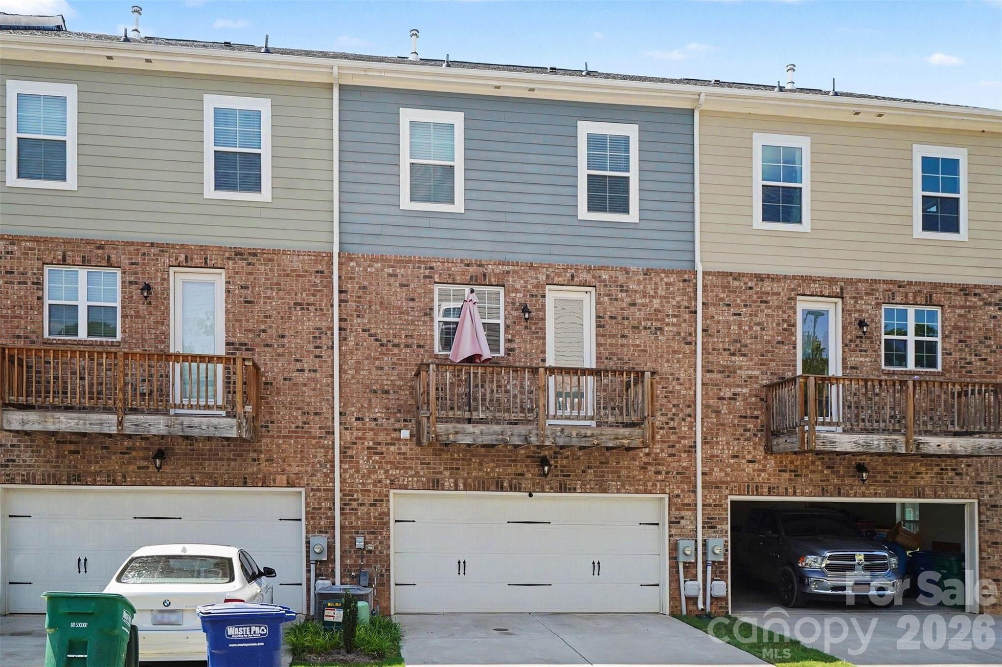 10024 Hemingway Pl, Charlotte, NC 28227