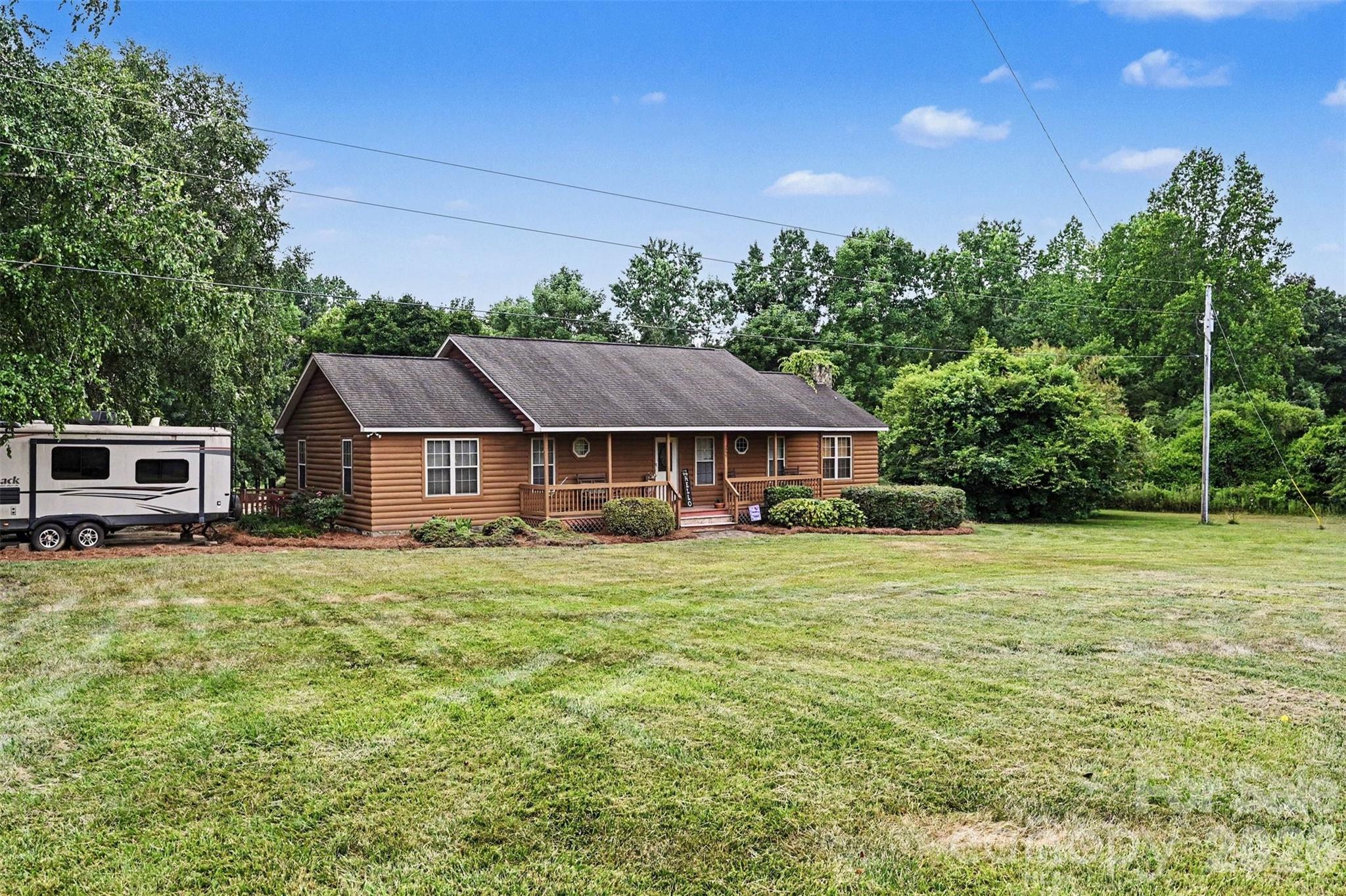3999 Fincher Rd, Matthews, NC 28104