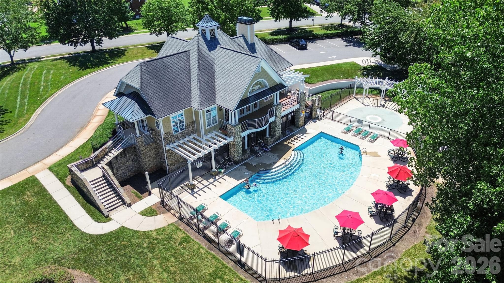12823 Plumleaf Dr, Charlotte, NC 28213