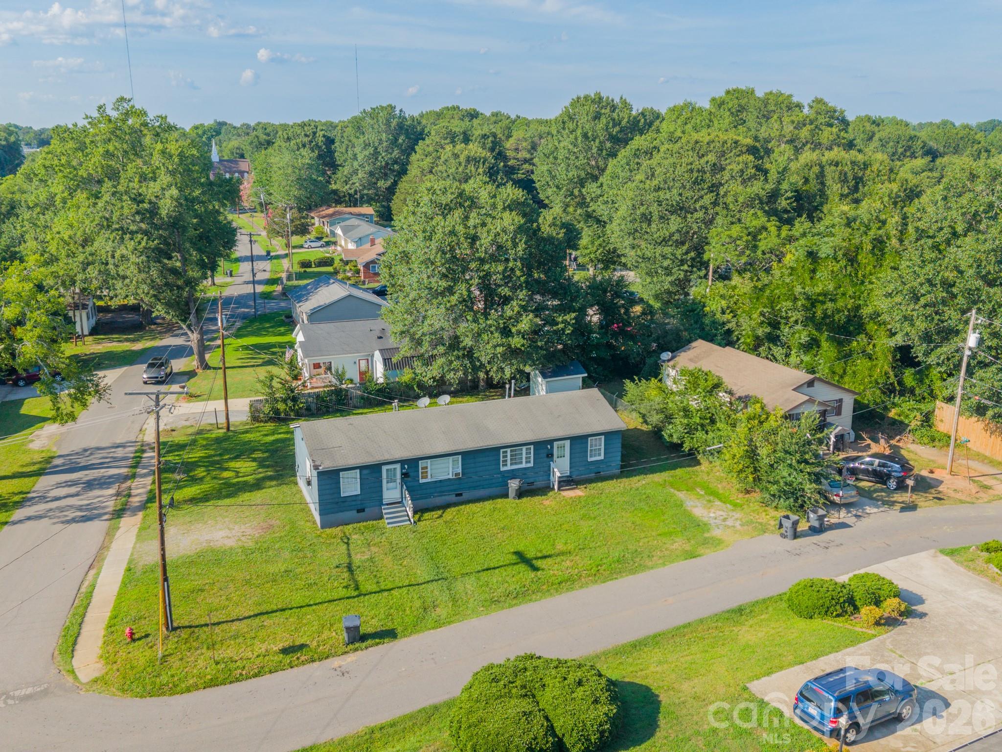 402 E Webb St, Dallas, NC 28034