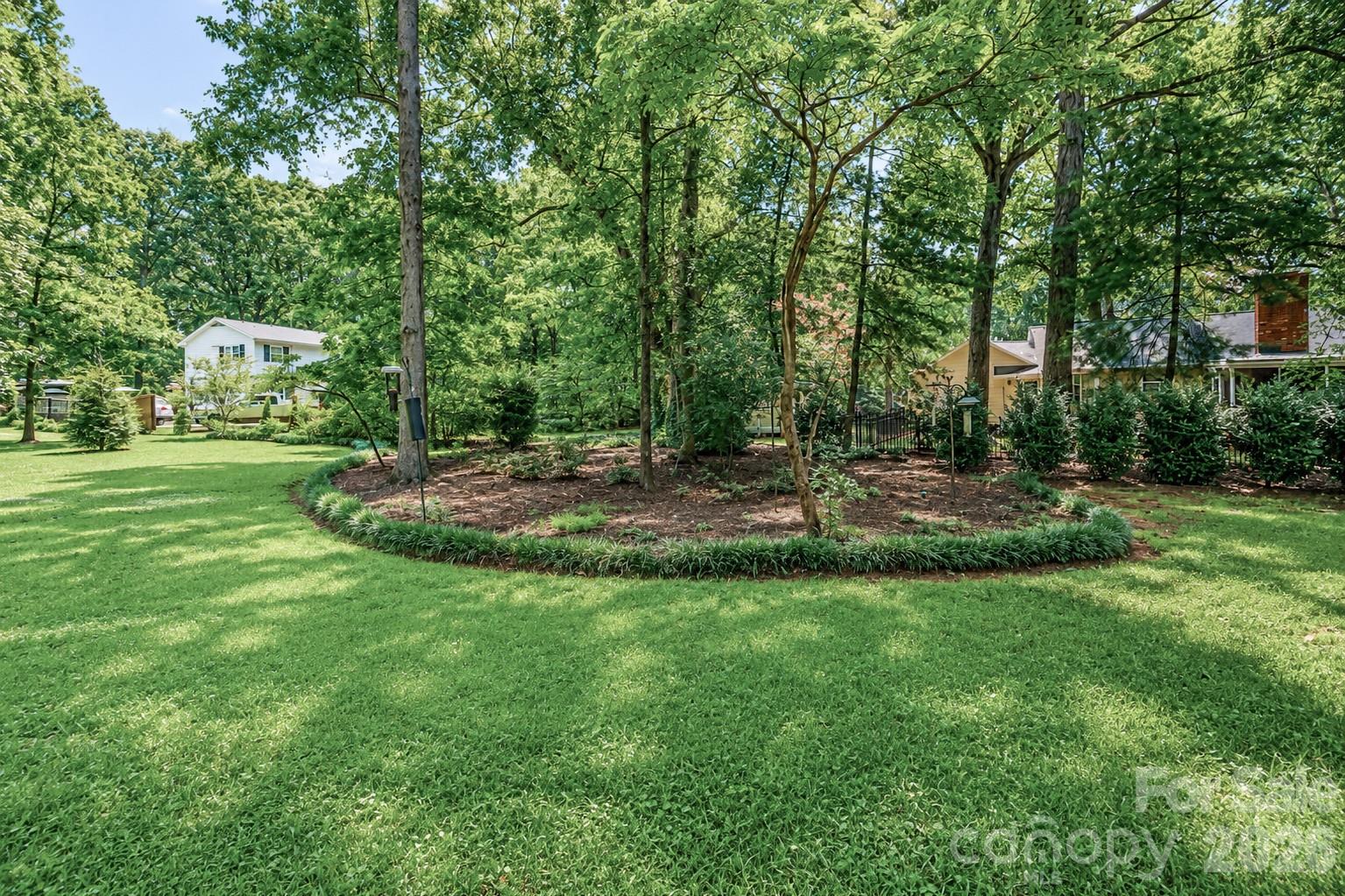 107 Augusta Dr, Statesville, NC 28625