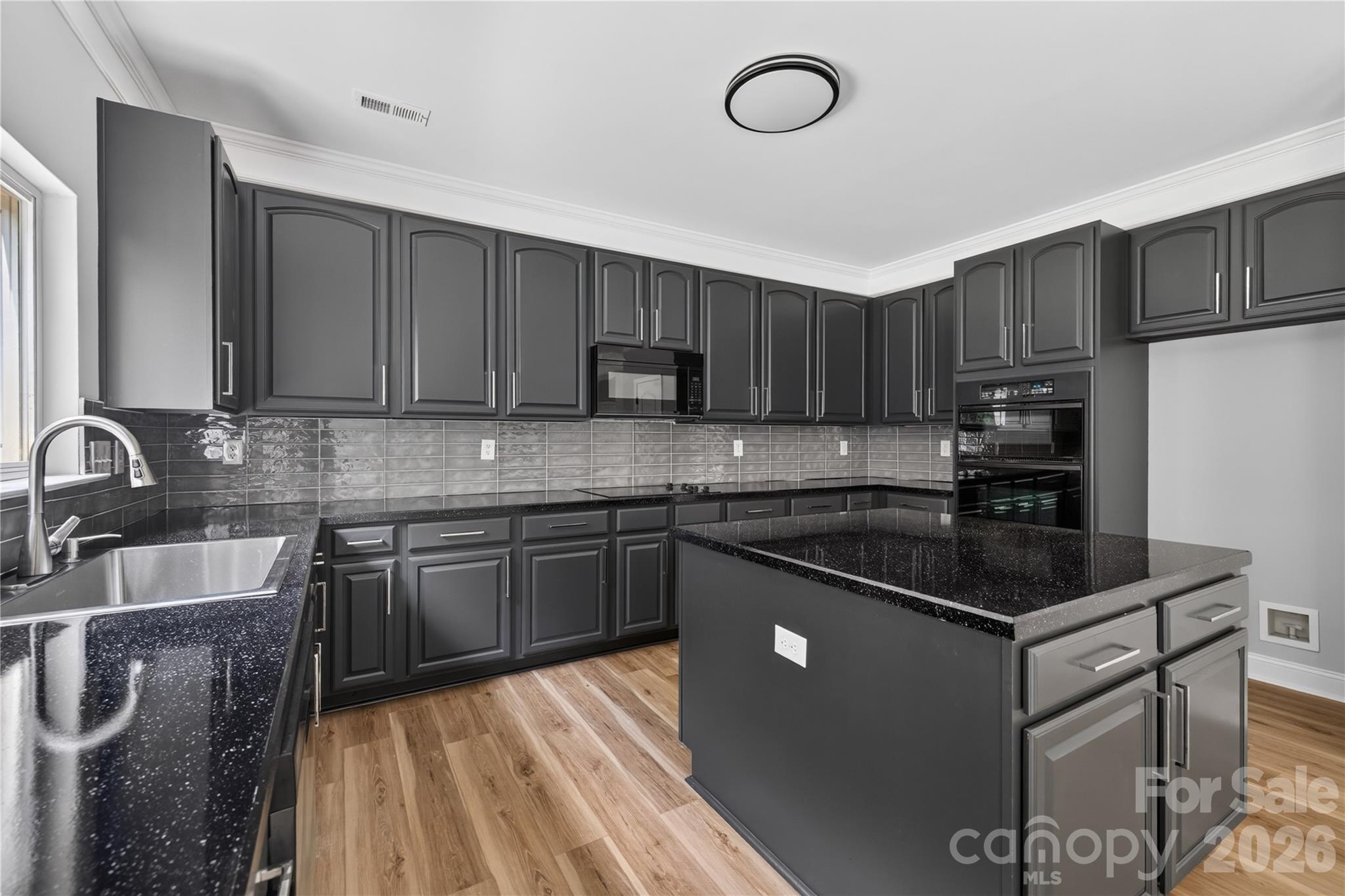 4348 Stone Mountain Dr, Gastonia, NC 28054