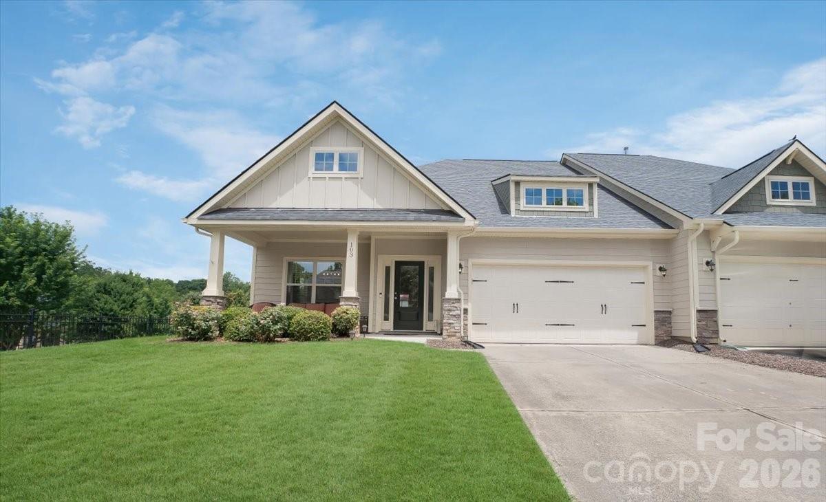 103 Canter Ln, Mooresville, NC 28115