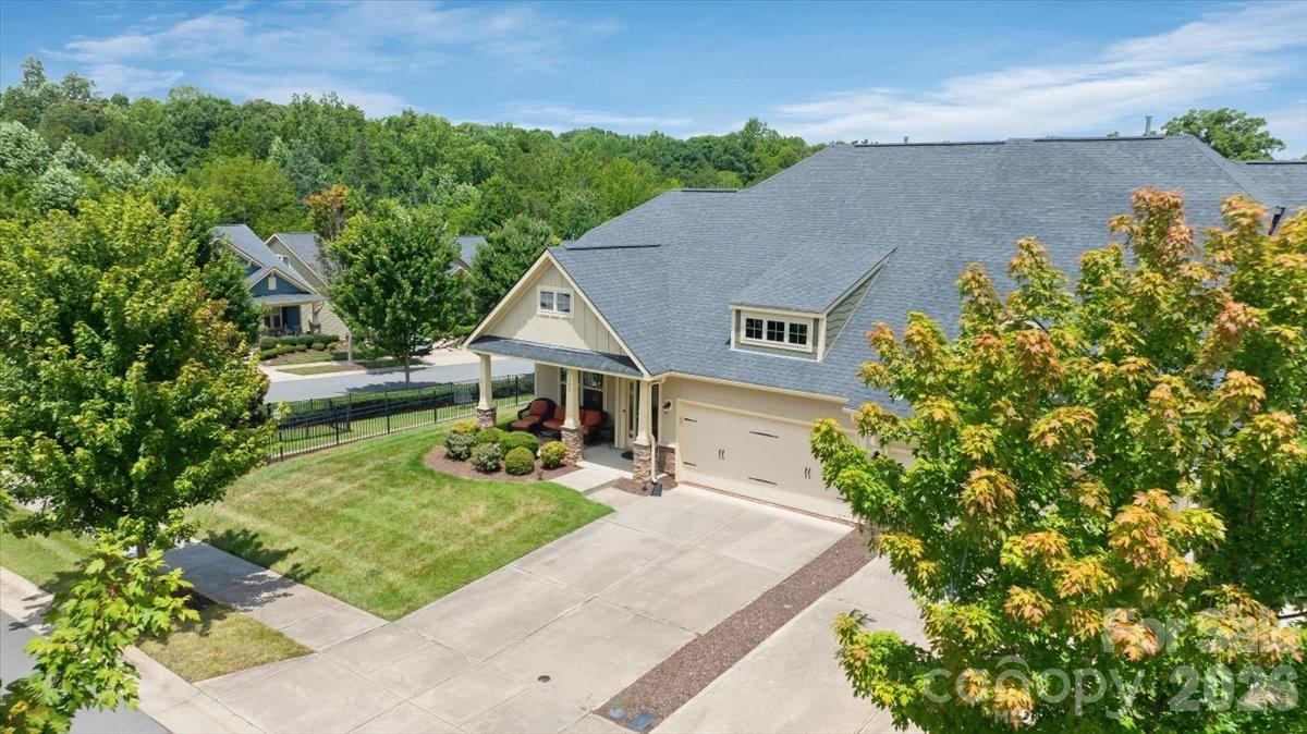103 Canter Ln, Mooresville, NC 28115
