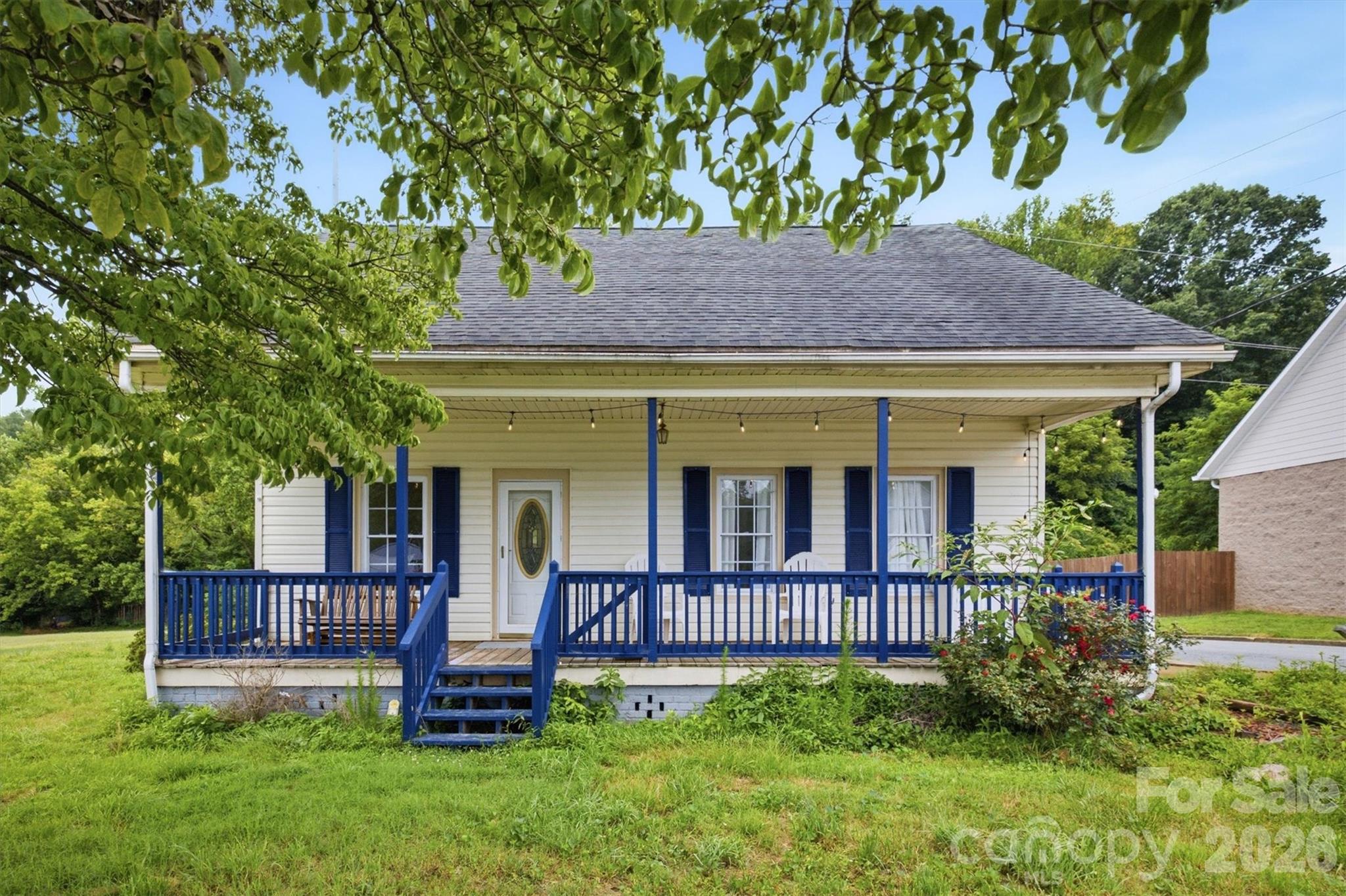 302 Catawba Ave, Hickory, NC 28601