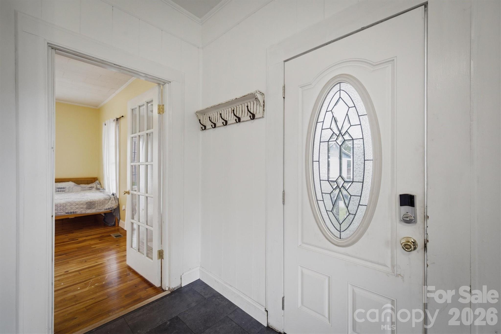 302 Catawba Ave, Hickory, NC 28601
