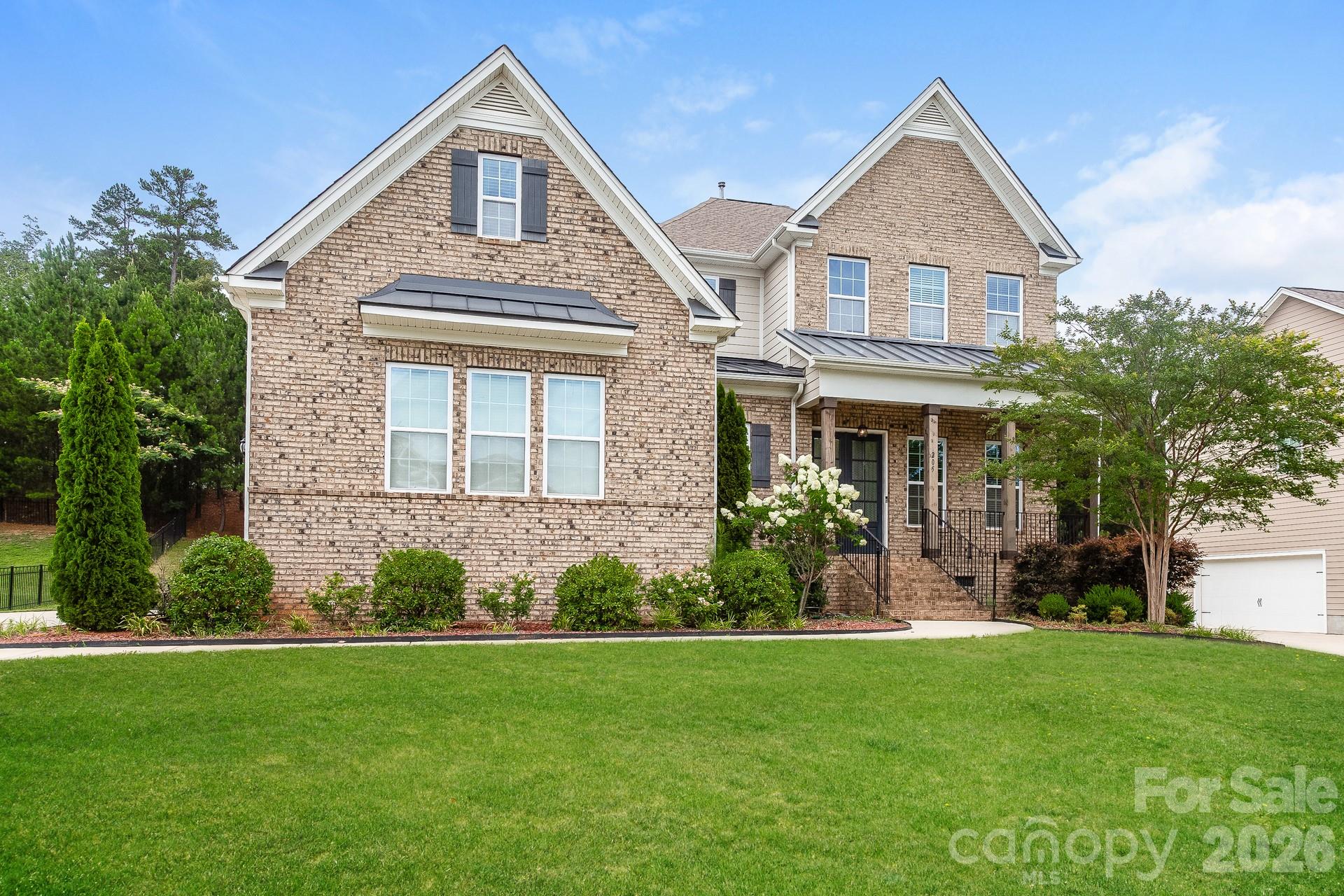 205 N Centurion Ln, Mount Holly, NC 28120