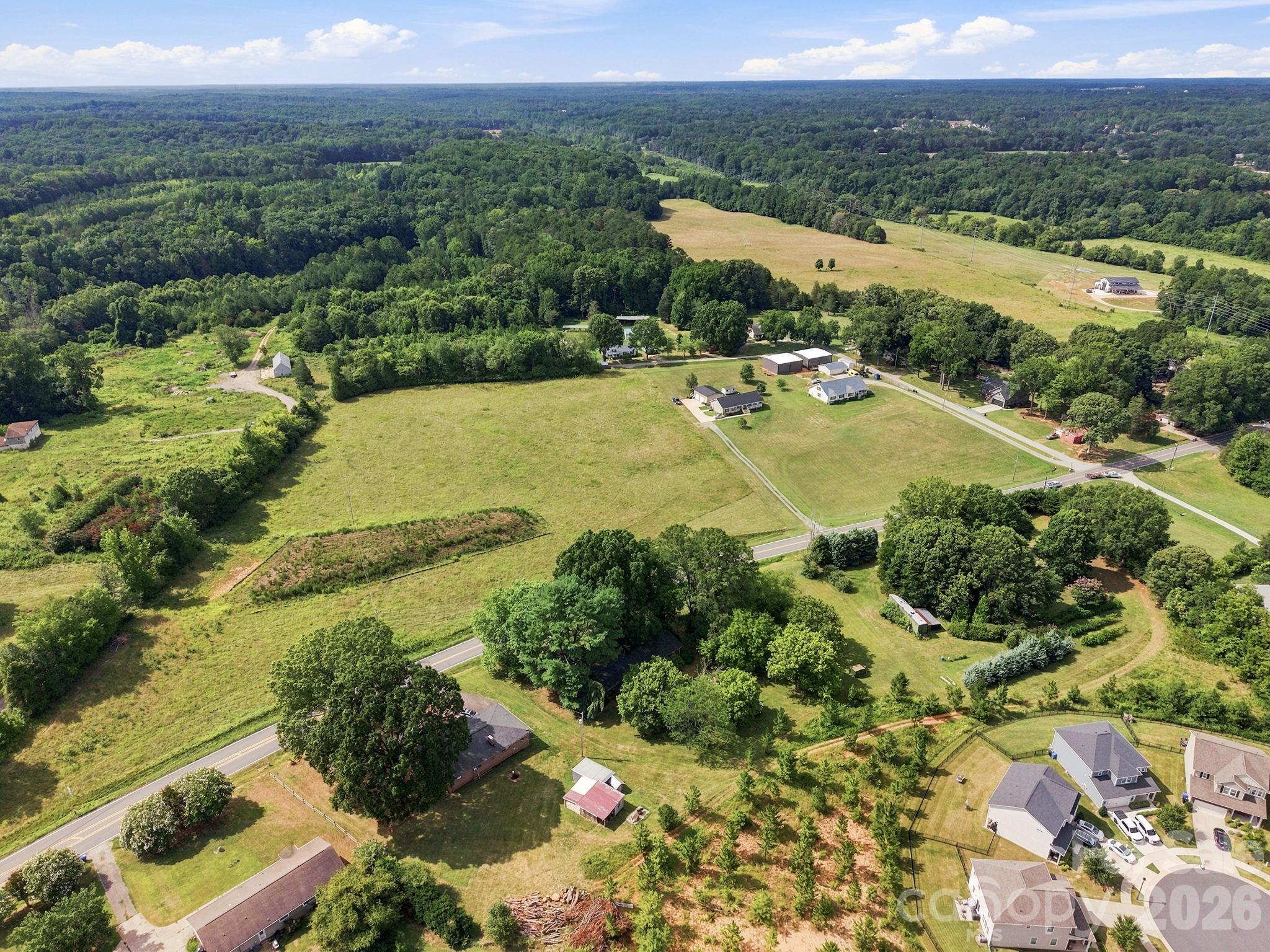 601 Faith Rd, Mooresville, NC 28115