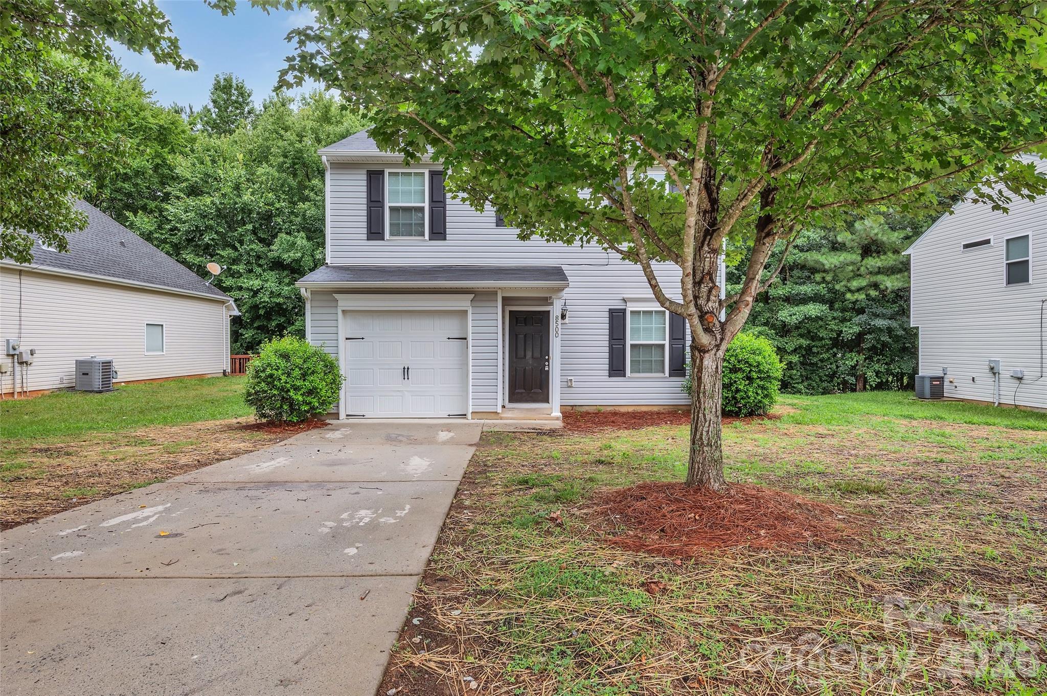8500 Four Sisters Ln, Charlotte, NC 28215