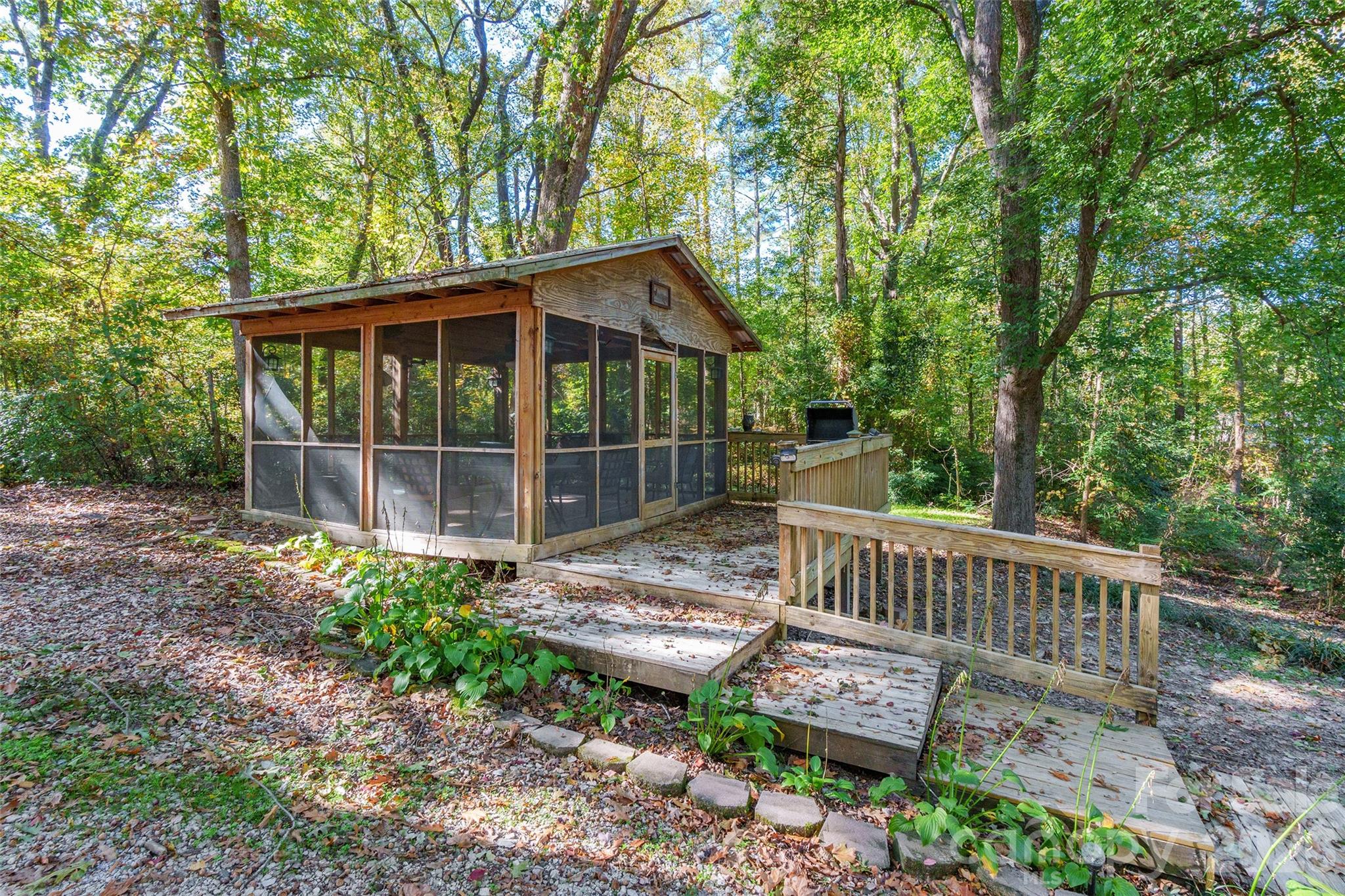 880 Columbia Rd, Chester, SC 29706