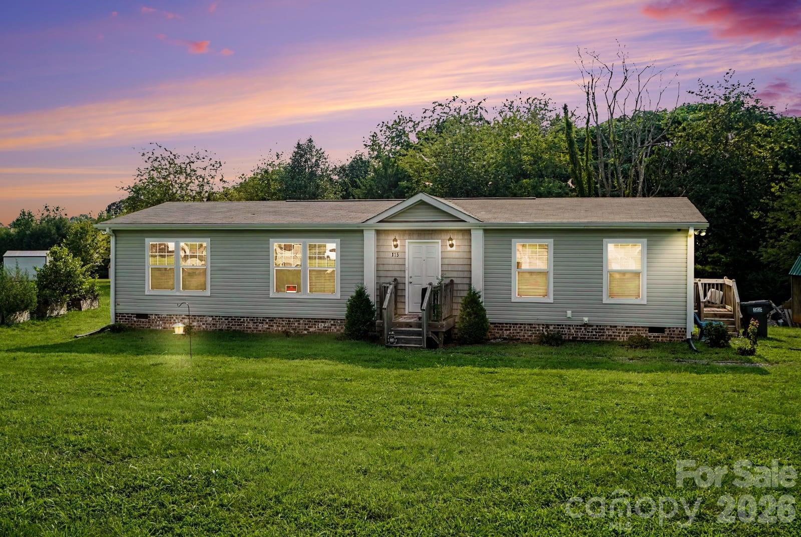 115 Greenmont Dr, Stony Point, NC 28678