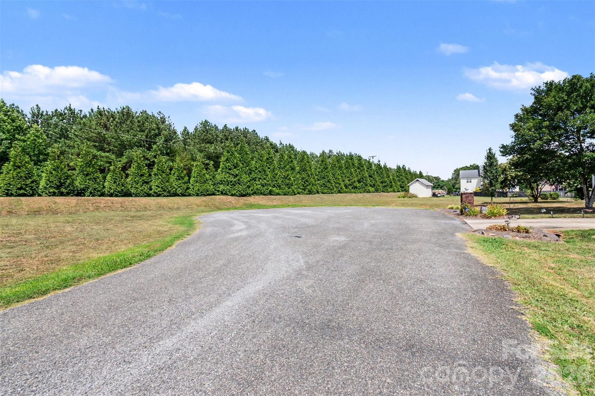 1908 Norfolk Pine Ct, Gastonia, NC 28056