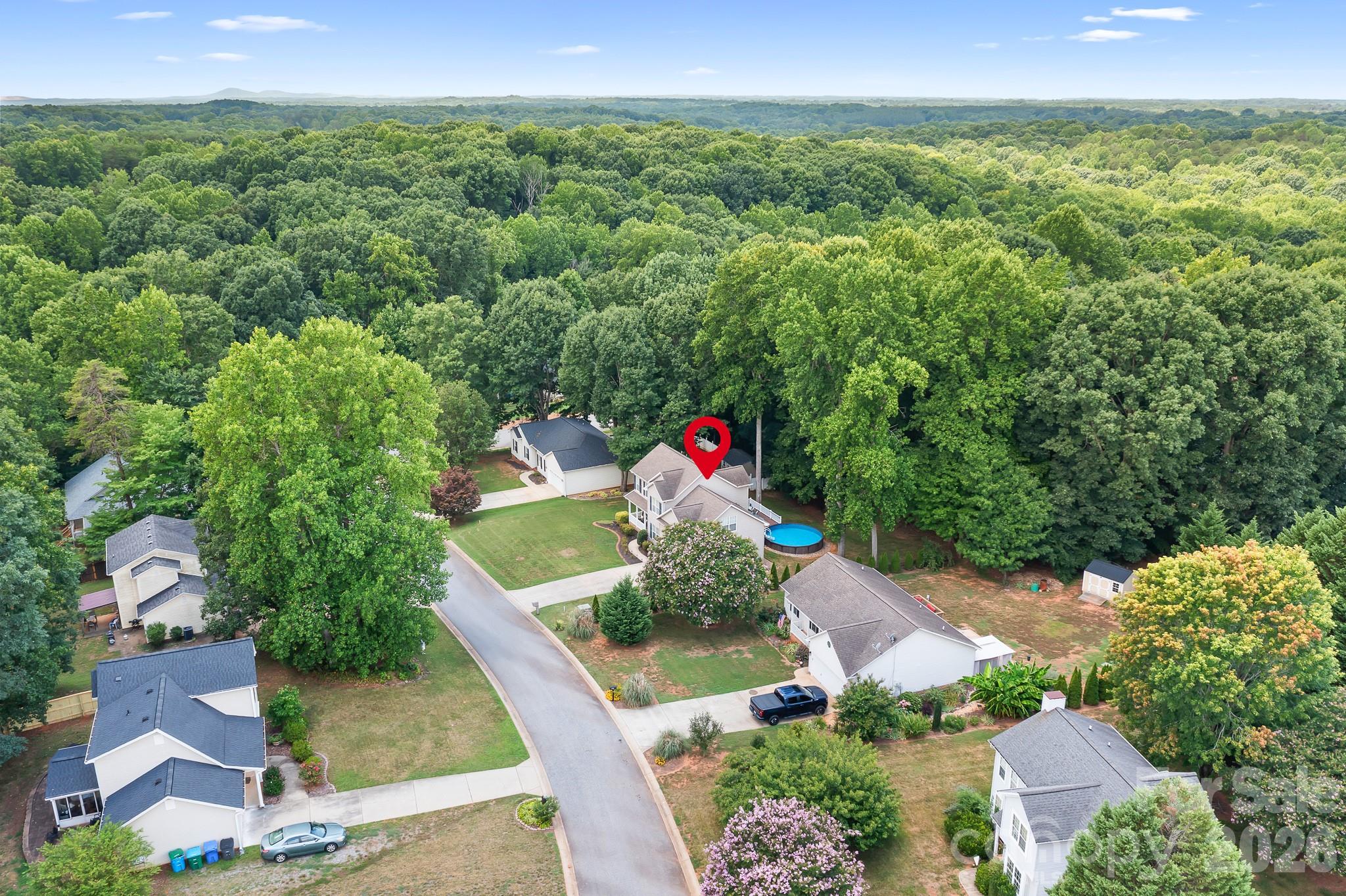 142 Valley Glen Dr, Troutman, NC 28166