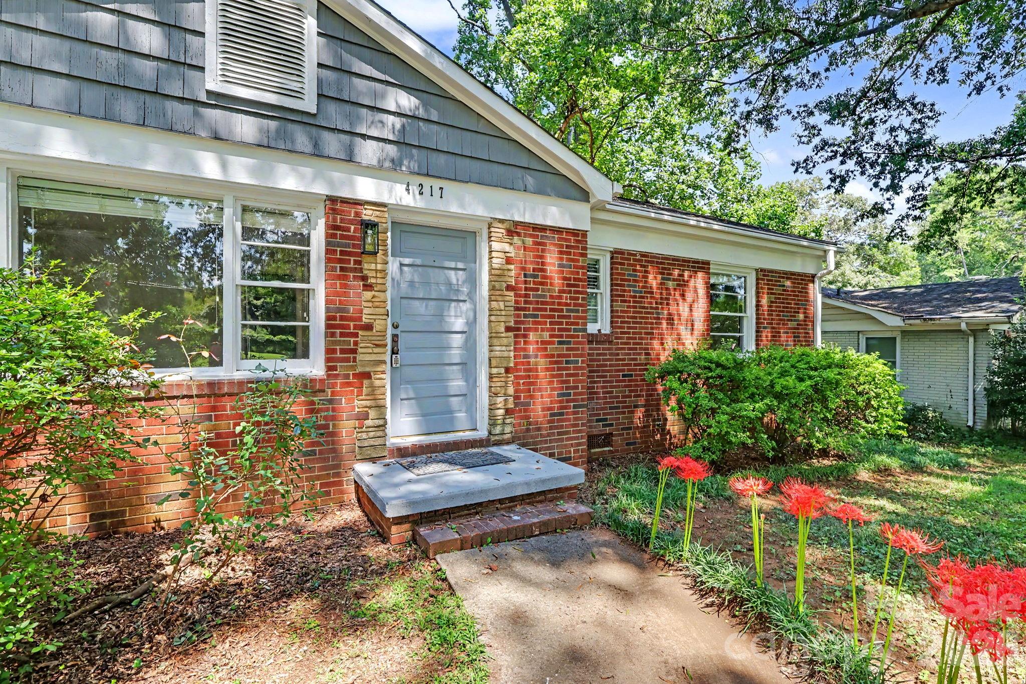 4217 Winfield Dr, Charlotte, NC 28205