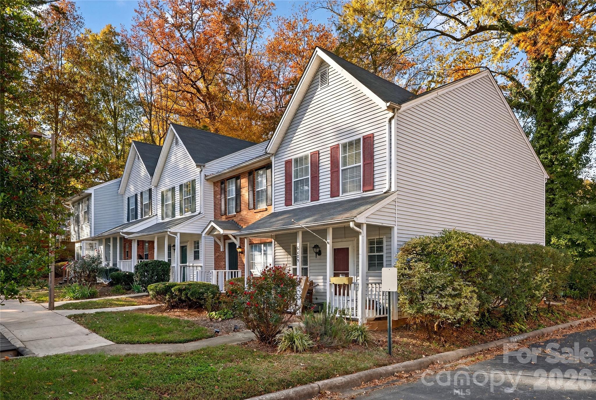 6407 Windsor Gate Ln, Charlotte, NC 28215