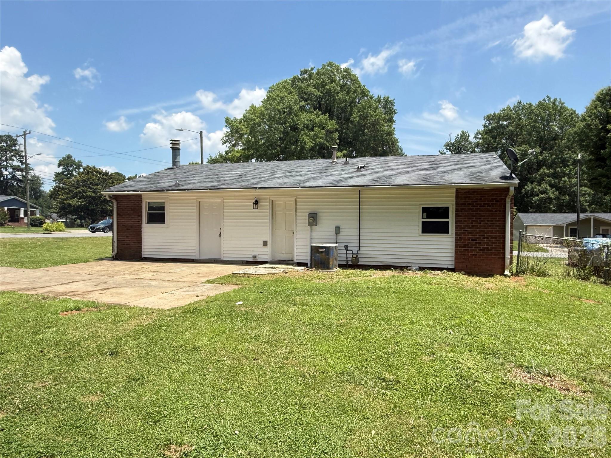 3523 Spring Terrace Ln, Charlotte, NC 28269