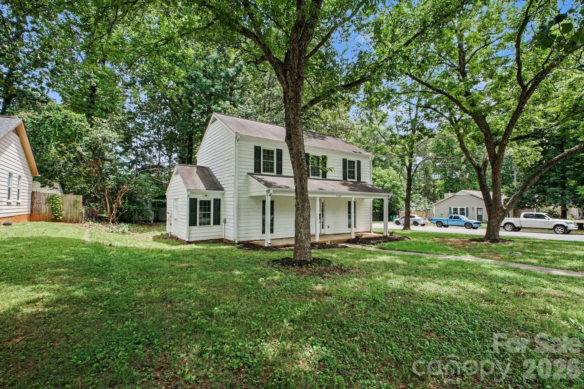 5200 Birchbark Ln, Charlotte, NC 28227