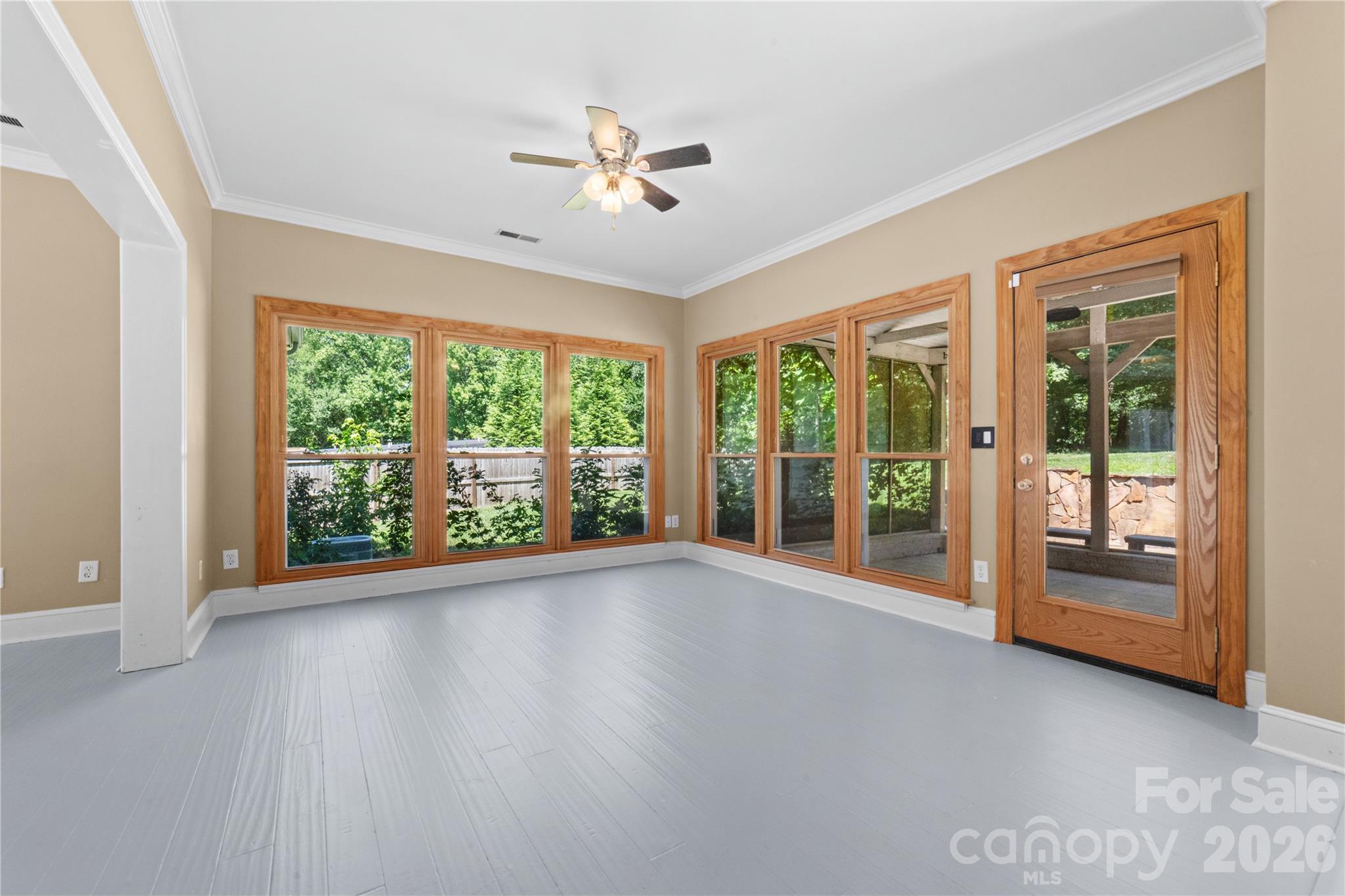 5010 Ardenwoods Dr, Charlotte, NC 28215