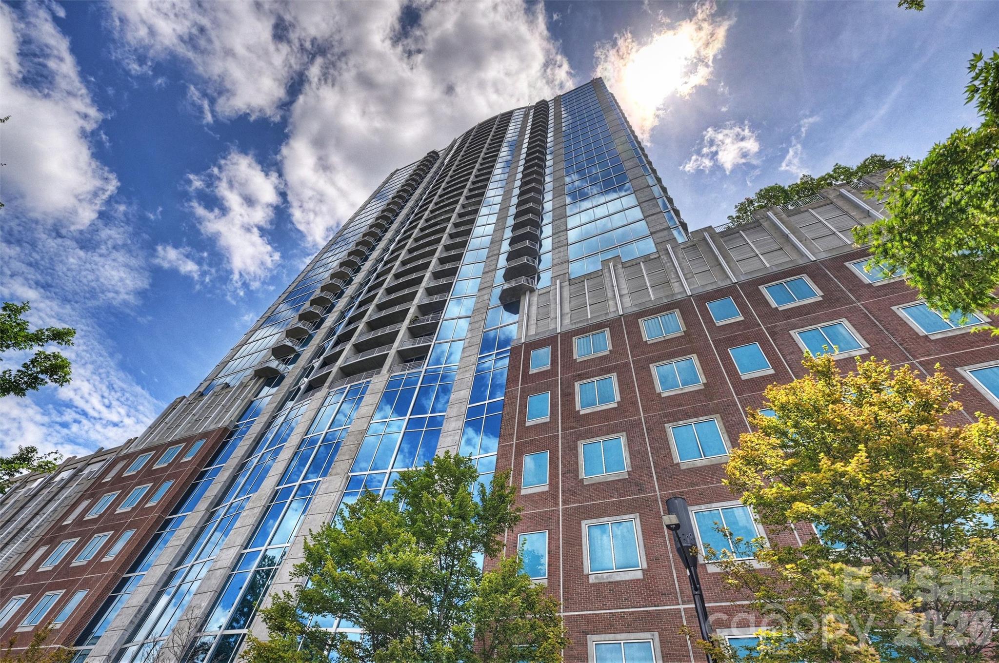 210 N Church St #1711, Charlotte, NC 28202