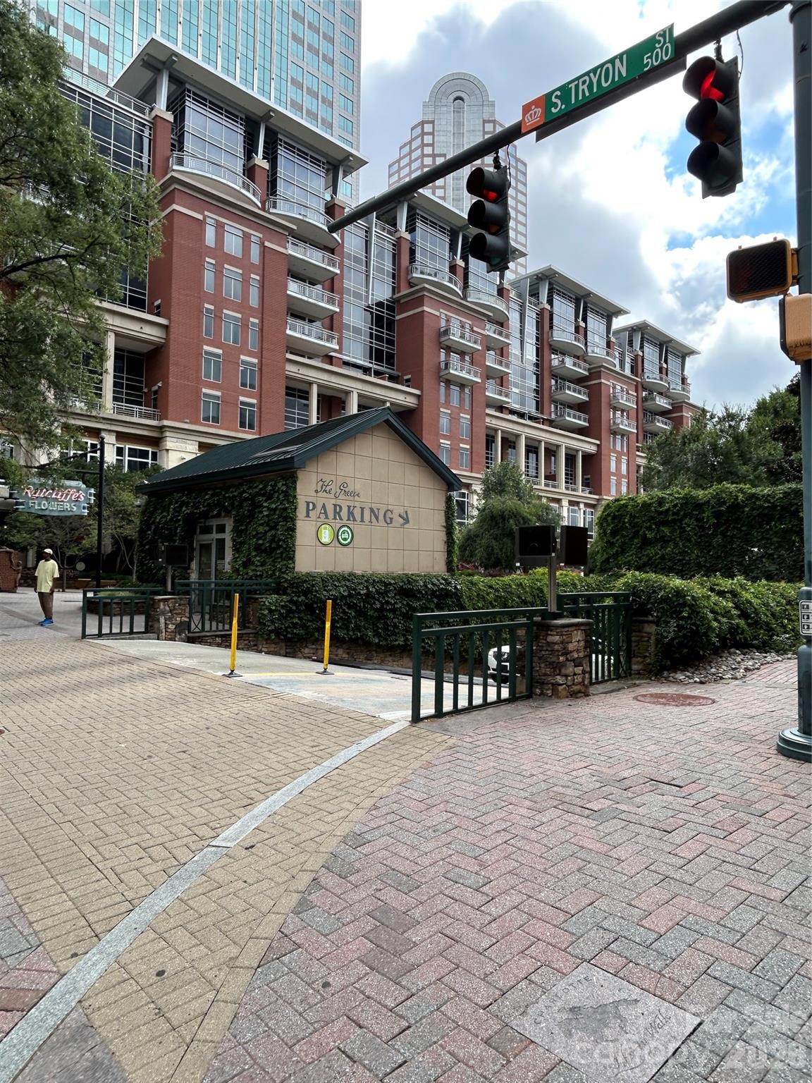 435 S Tryon St #708, Charlotte, NC 28202