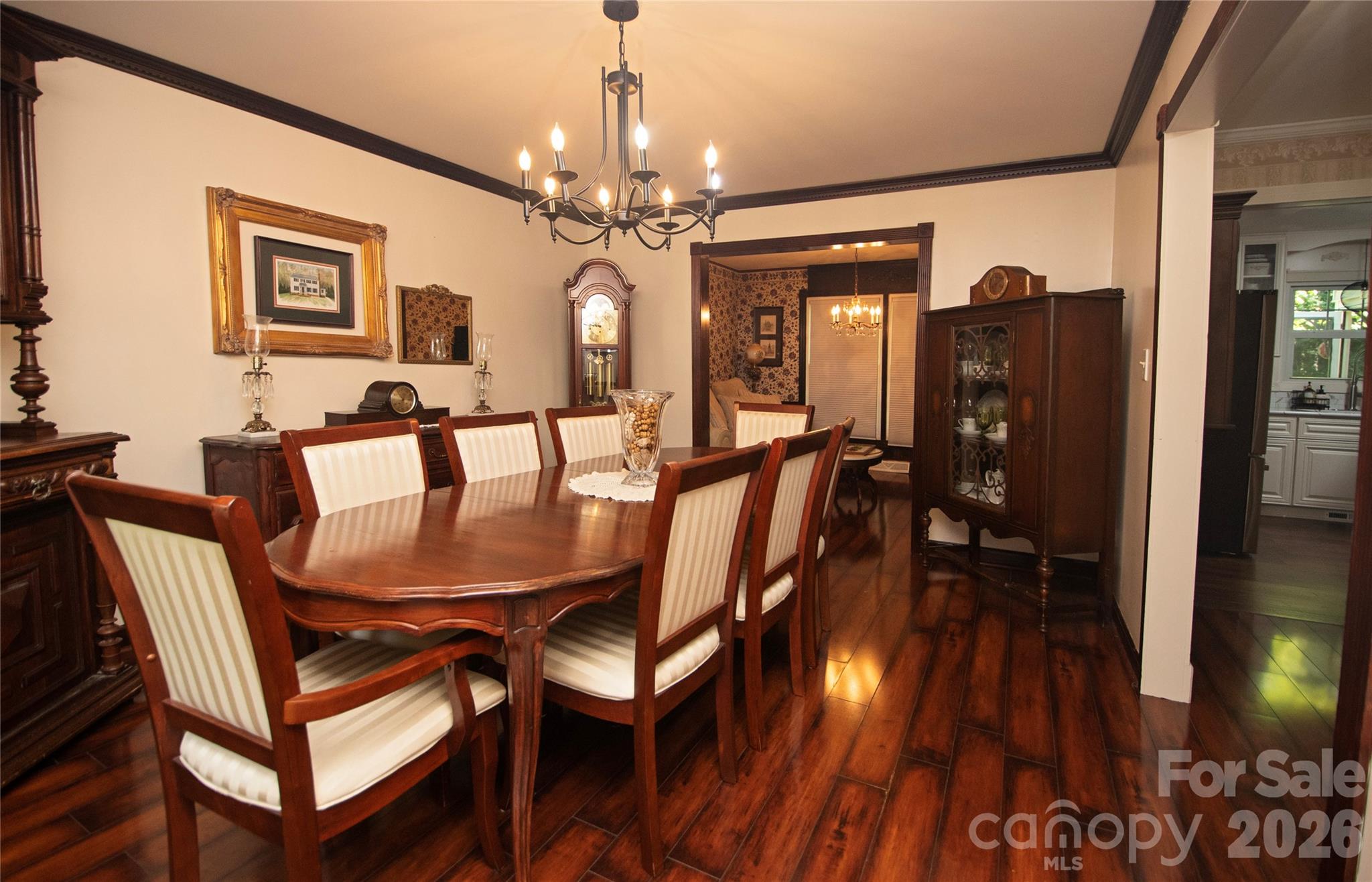 8301 Abercorn Ln, Charlotte, NC 28227