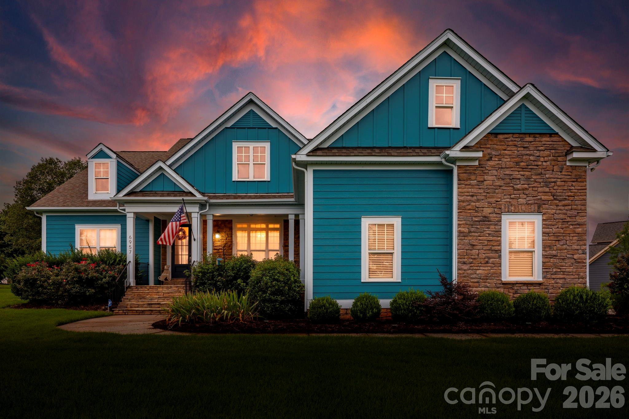 6957 Pin Oaks Dr, Denver, NC 28037