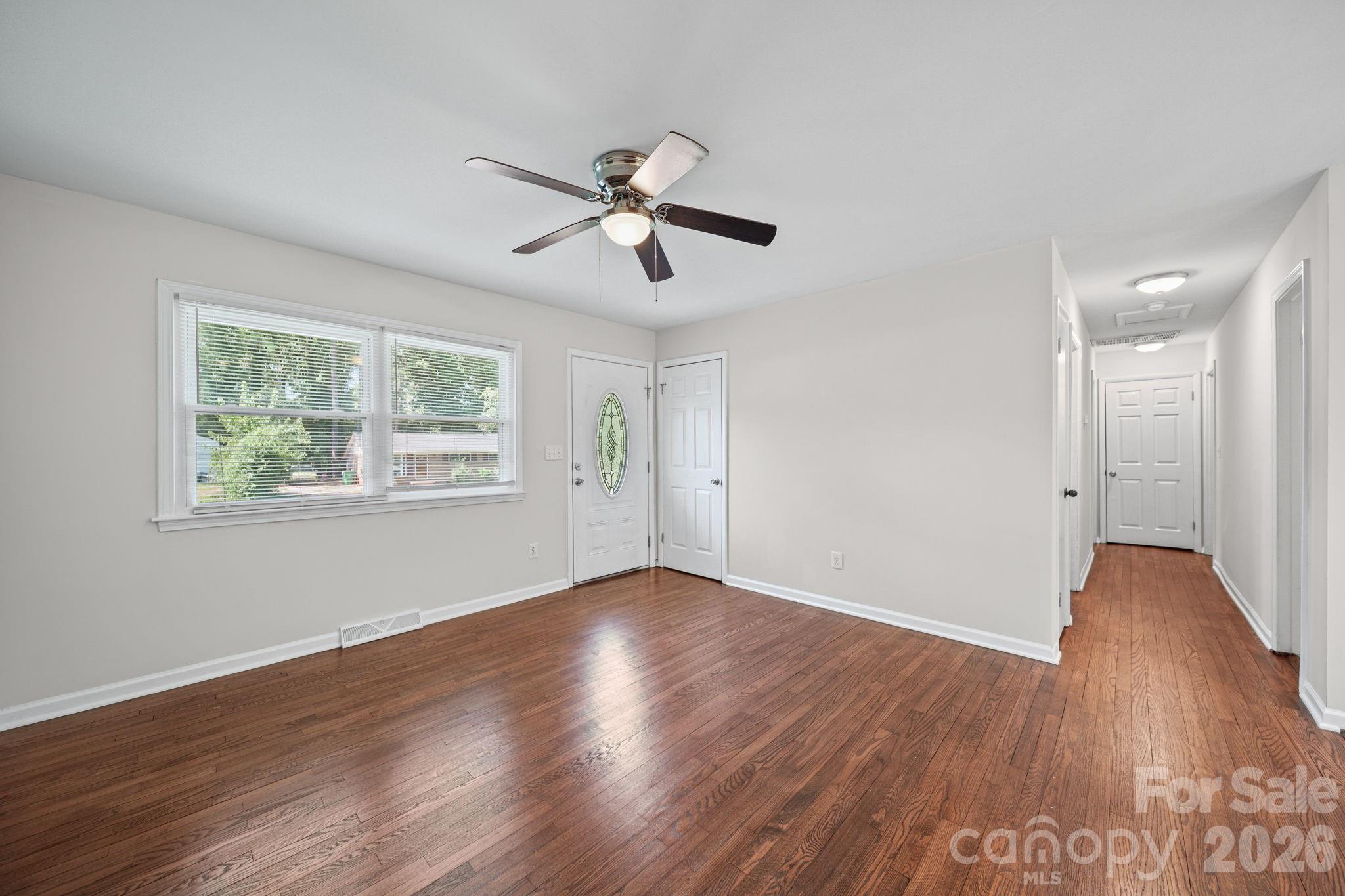 4316 Mckinley Dr, Charlotte, NC 28208