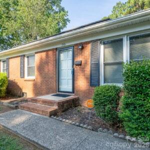 755 Edgerton Dr, Charlotte, NC 28213
