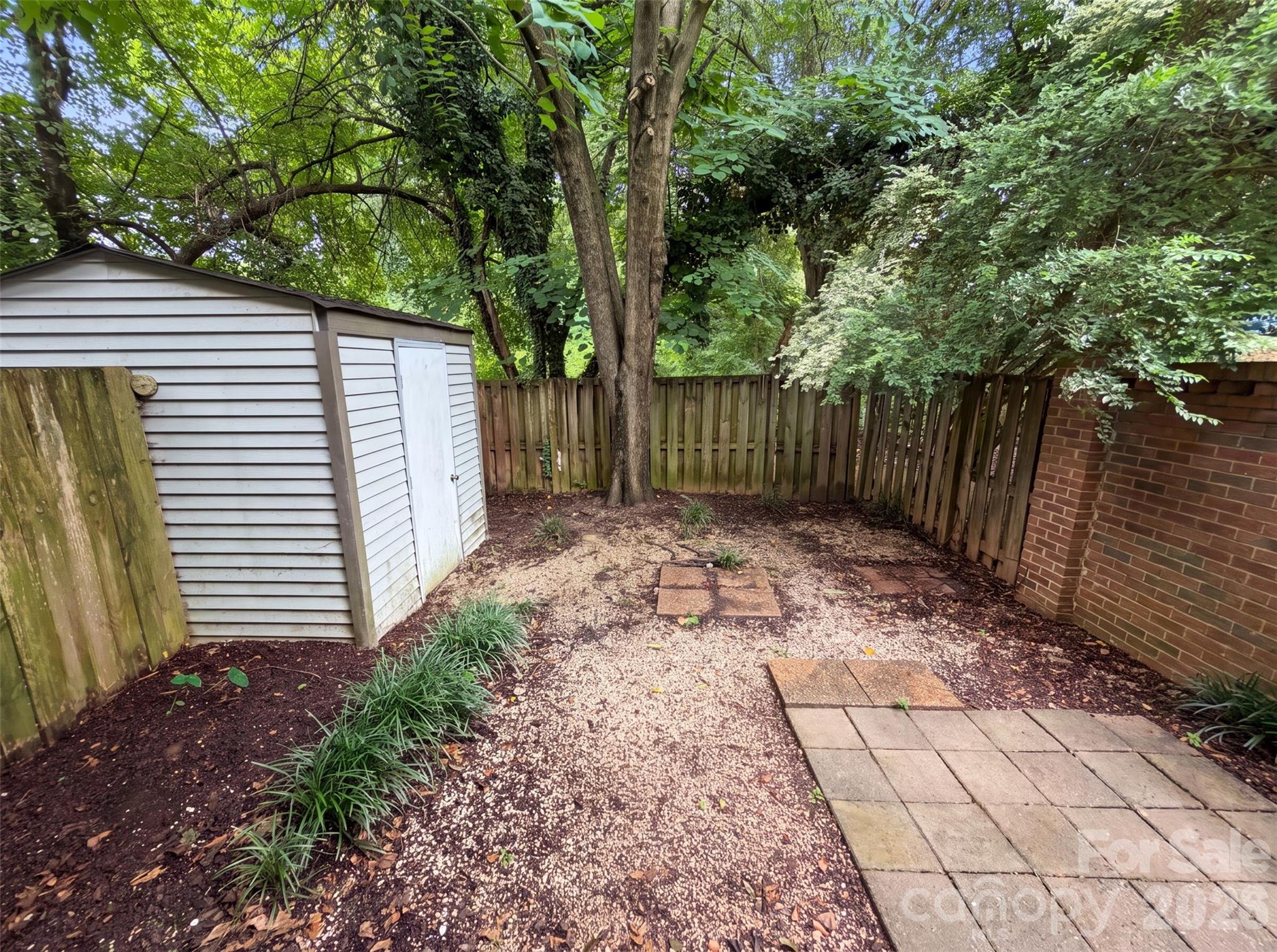 1500 Waybridge Ln, Charlotte, NC 28210