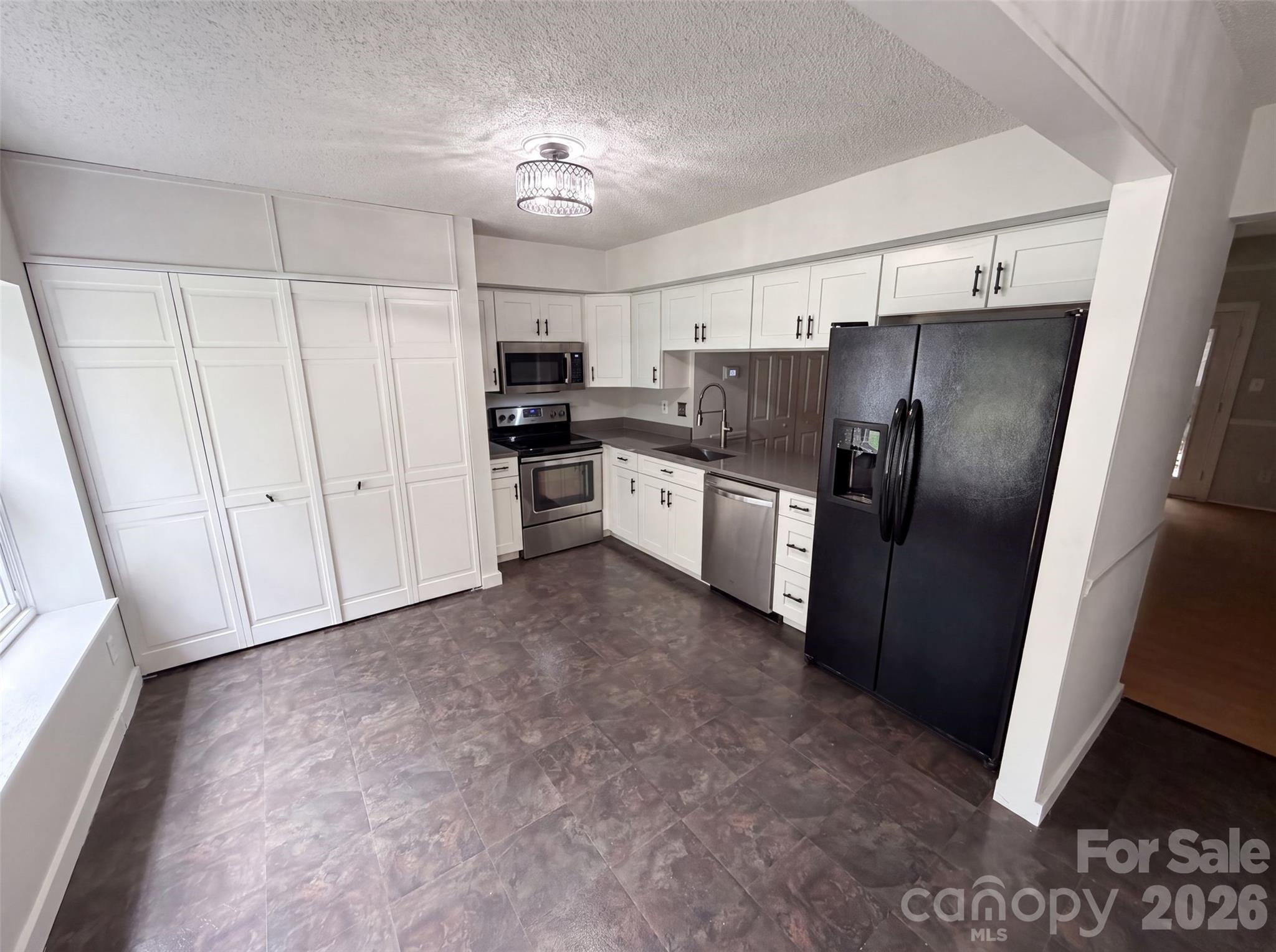 1500 Waybridge Ln, Charlotte, NC 28210