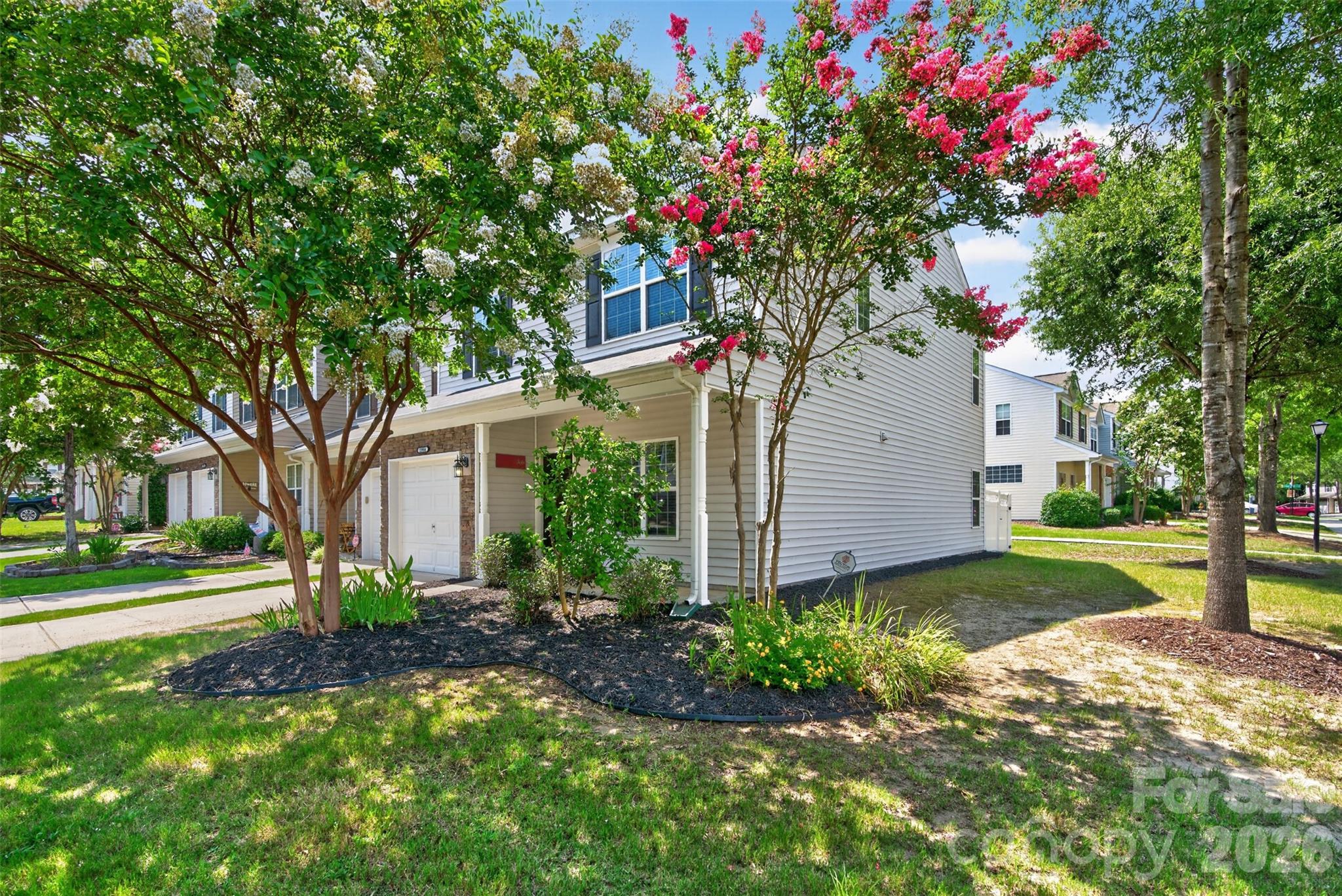 13904 Singleleaf Ln, Charlotte, NC 28278