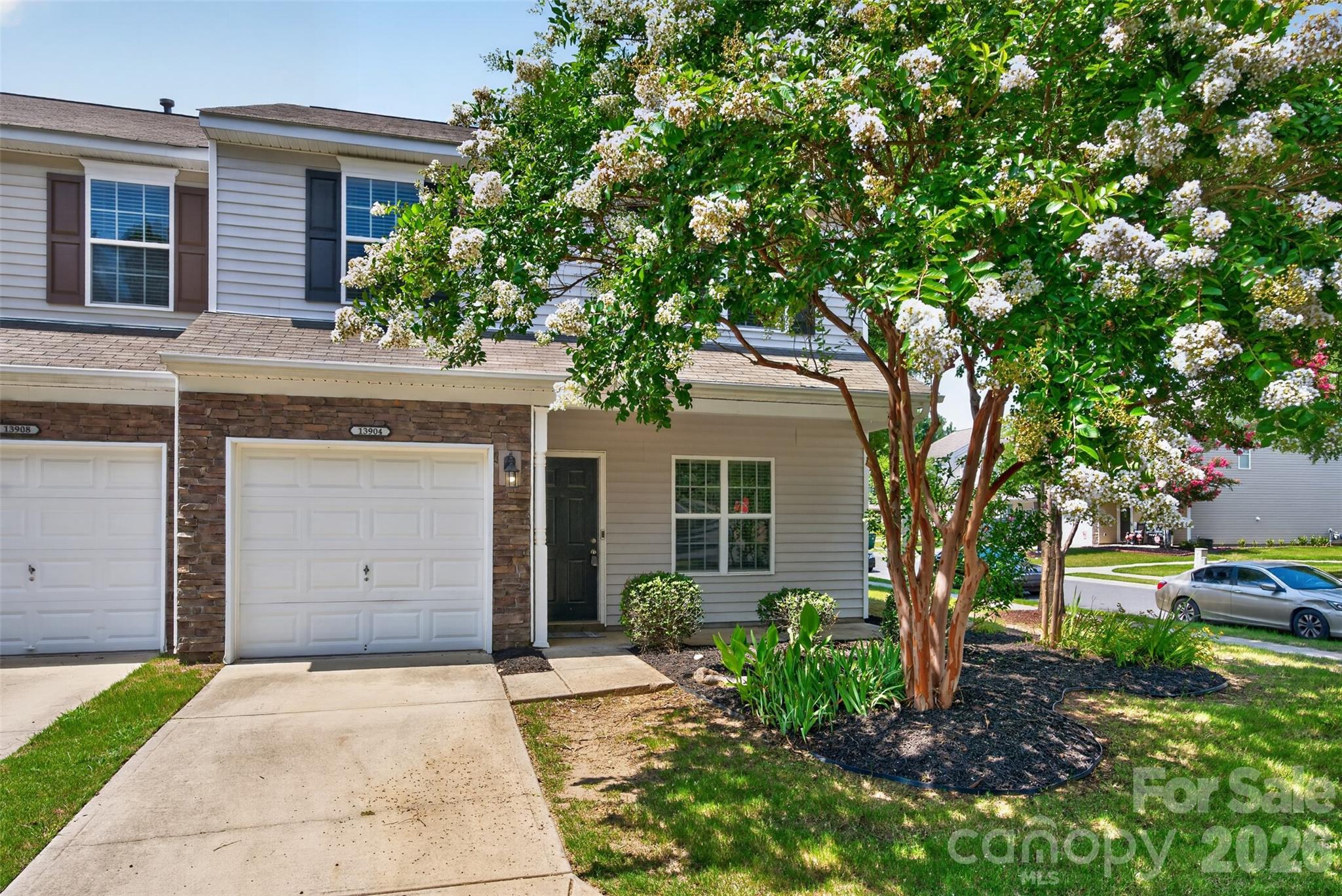 13904 Singleleaf Ln, Charlotte, NC 28278