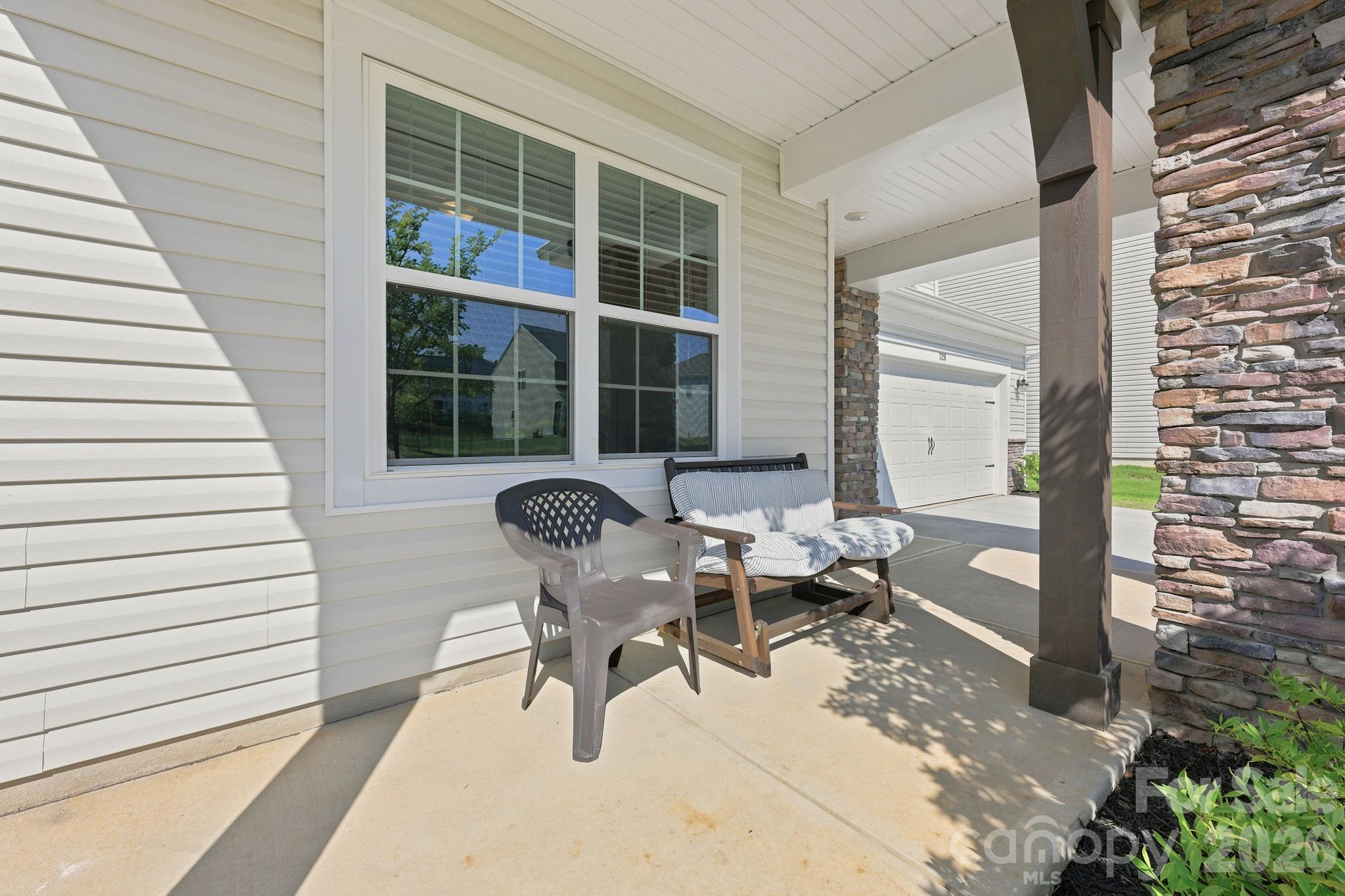 328 Kennerly Center Dr, Mooresville, NC 28115