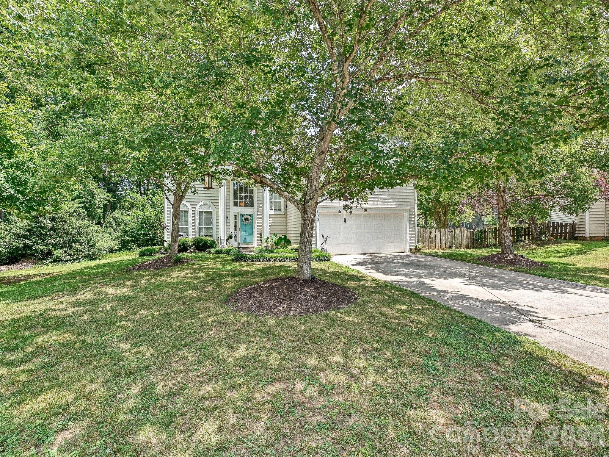 100 Aylesbury Ln, Indian Trail, NC 28079