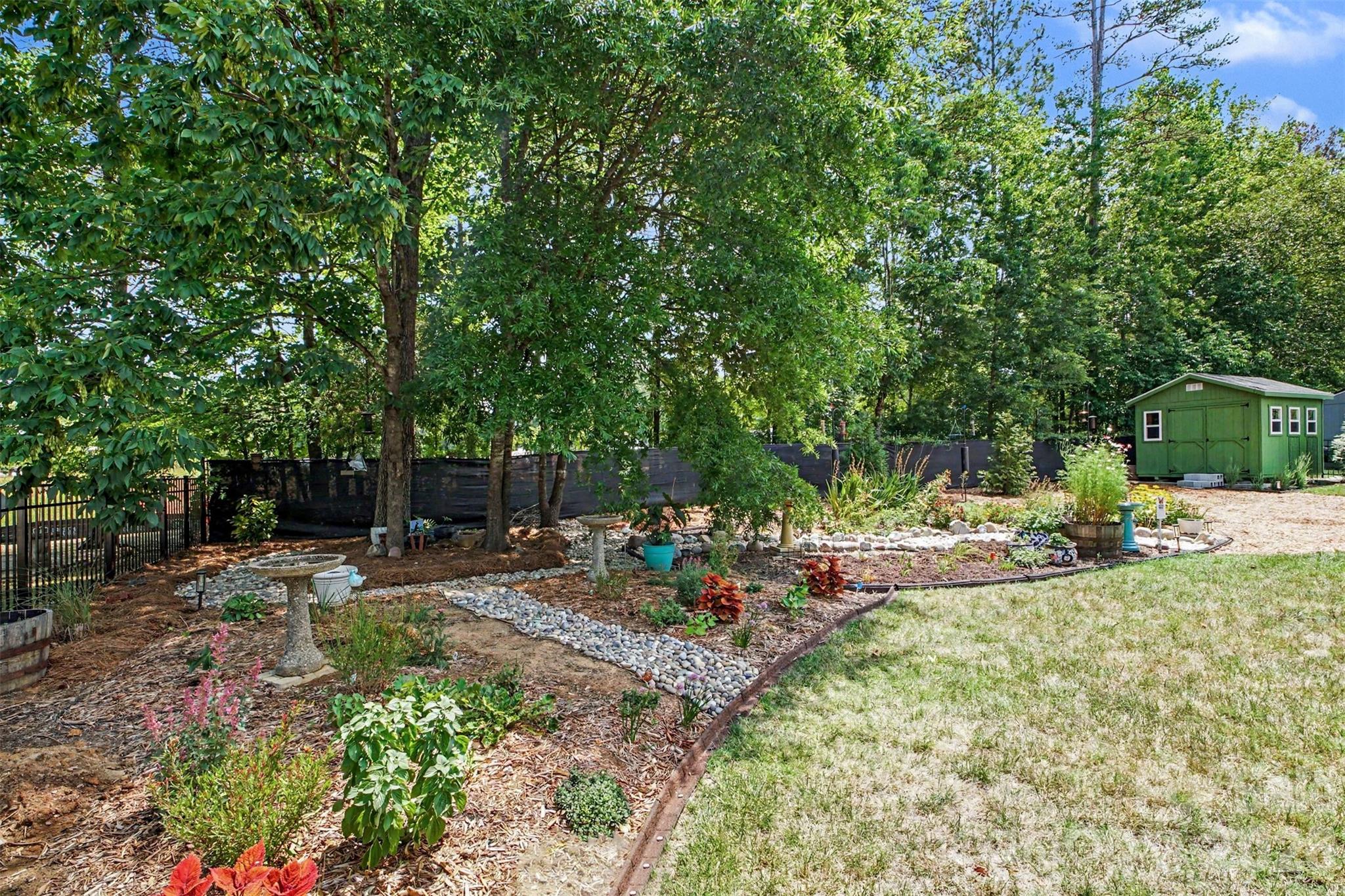 5107 Summerell Ave, Gastonia, NC 28056