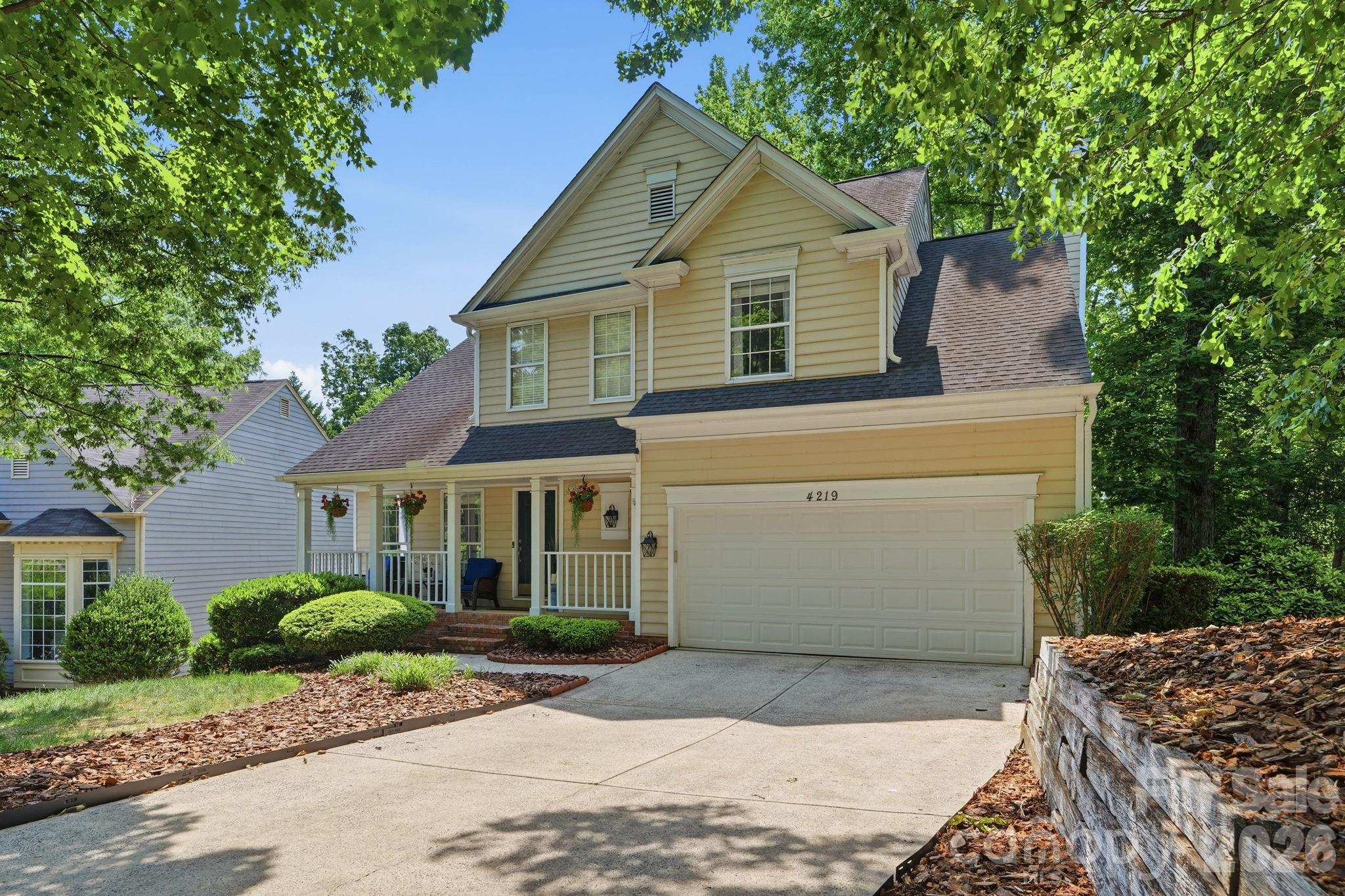4219 Beauvista Dr, Charlotte, NC 28269
