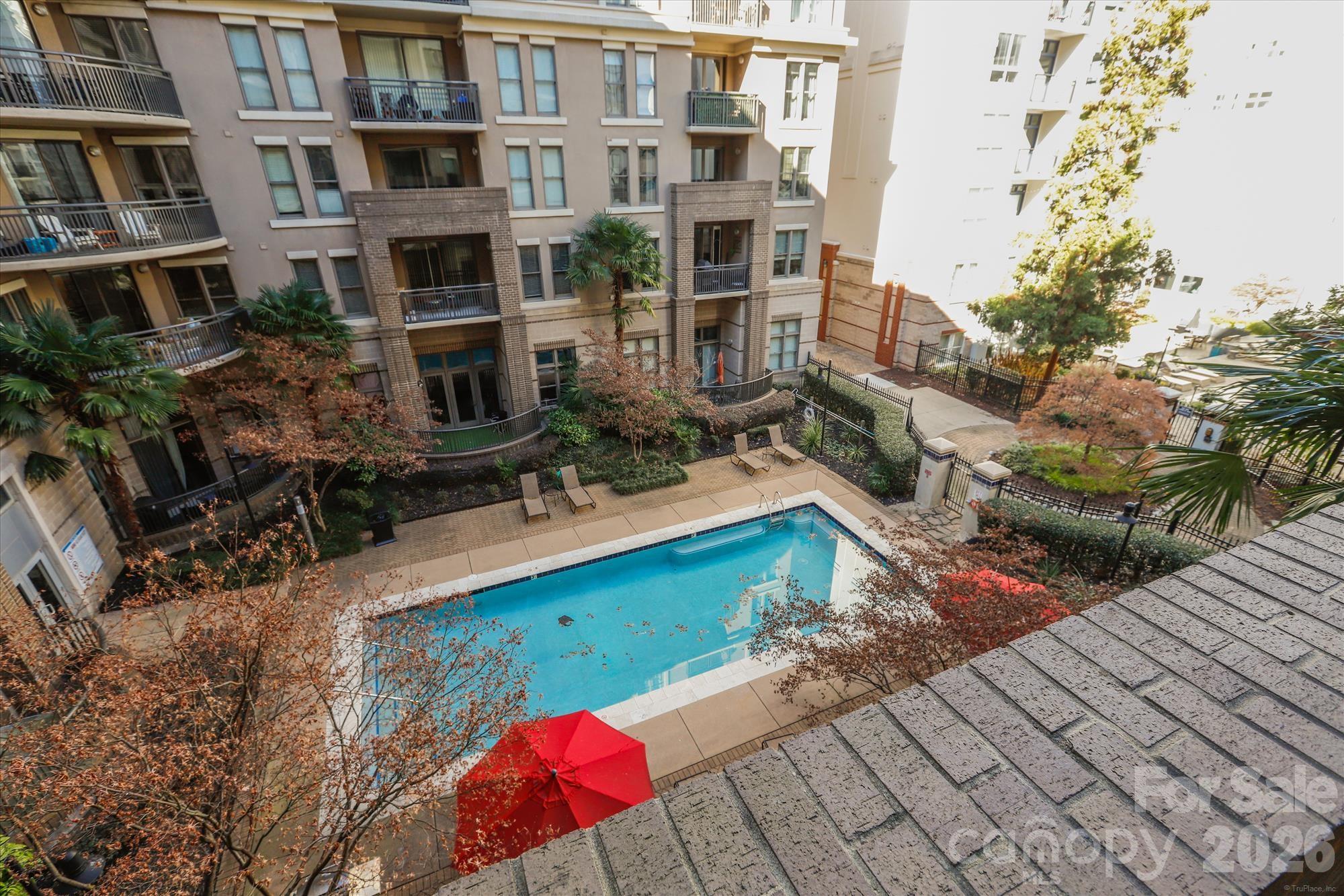718 W Trade St #302, Charlotte, NC 28202