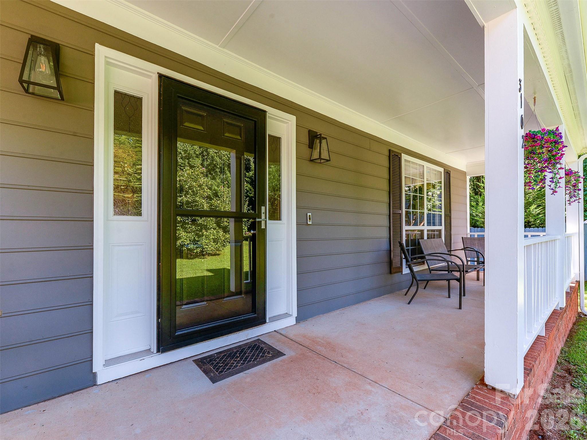 3102 Scotch Moss Ct, Charlotte, NC 28269