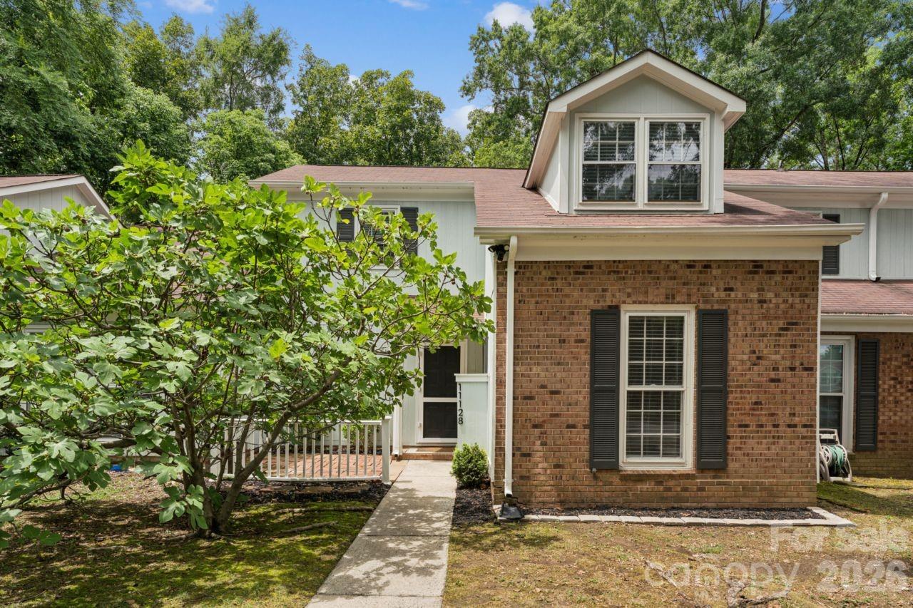 11128 Sevilla Ct, Charlotte, NC 28226