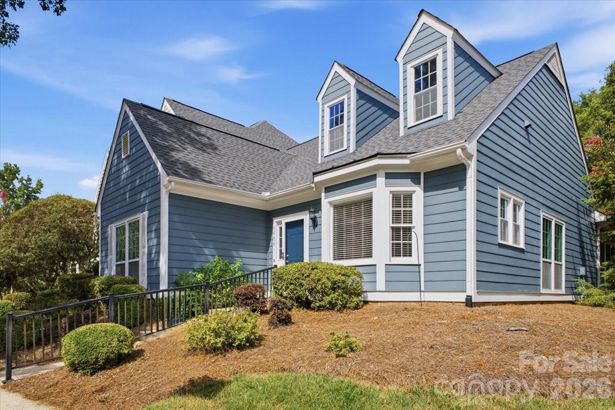 5909 Fitzwilliams Ln, Charlotte, NC 28270
