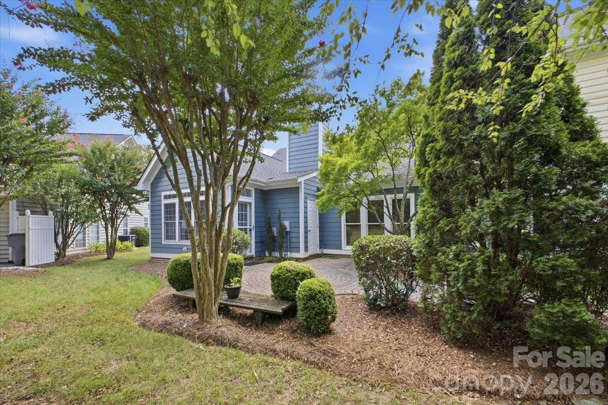 5909 Fitzwilliams Ln, Charlotte, NC 28270
