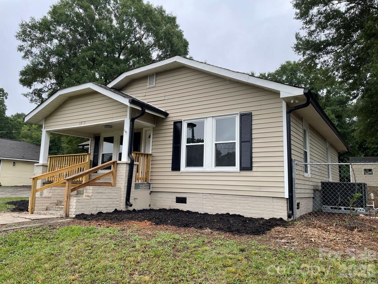 1617 W 4th Ave, Gastonia, NC 28052