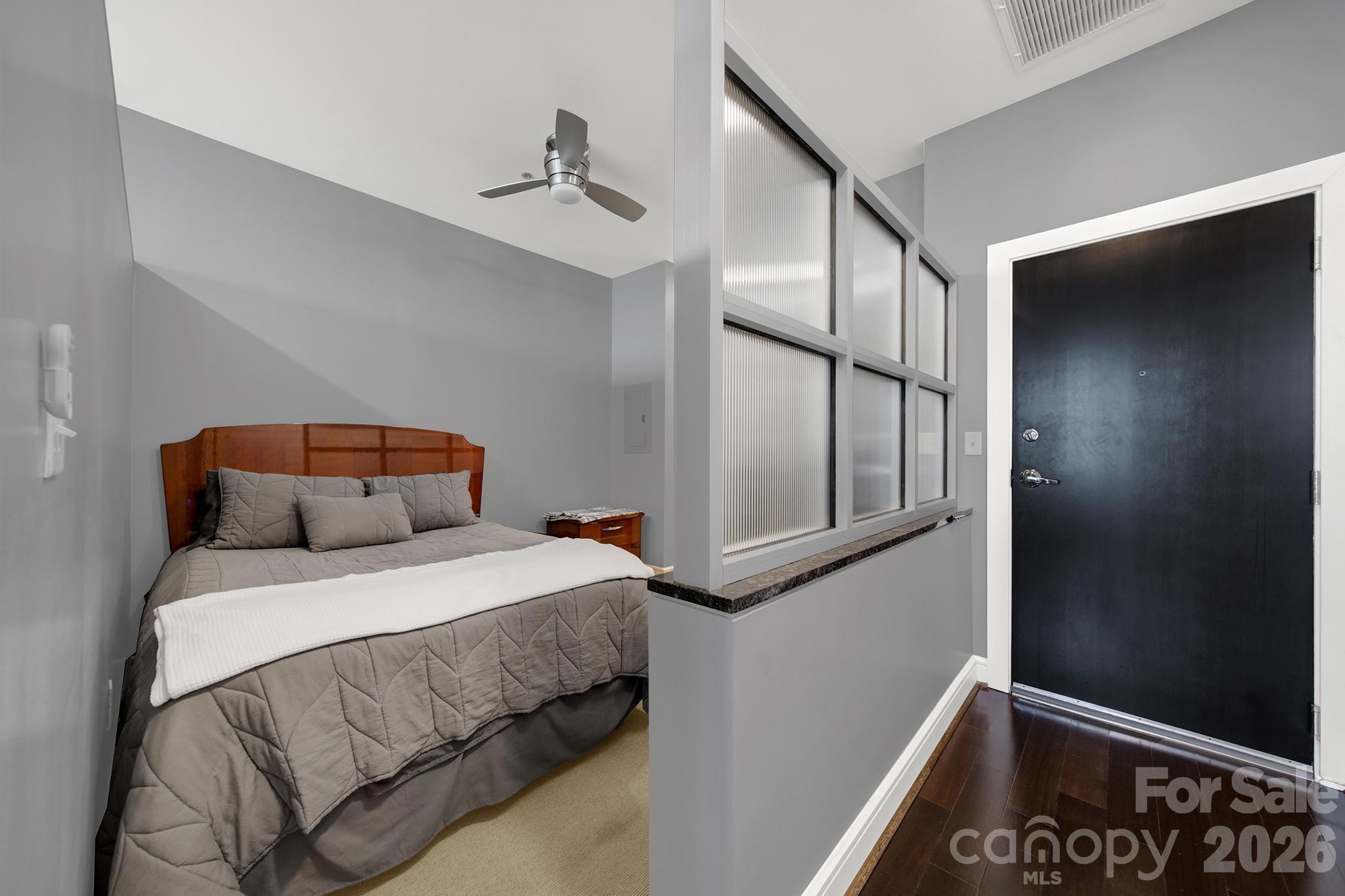 333 W Trade St #2701, Charlotte, NC 28202