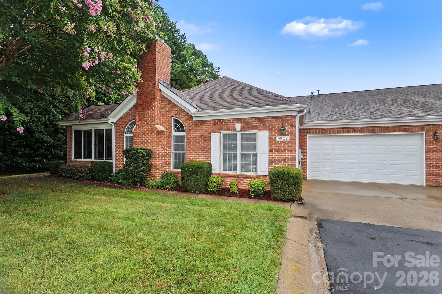 9807 Whispering Willow Ct, Charlotte, NC 28210